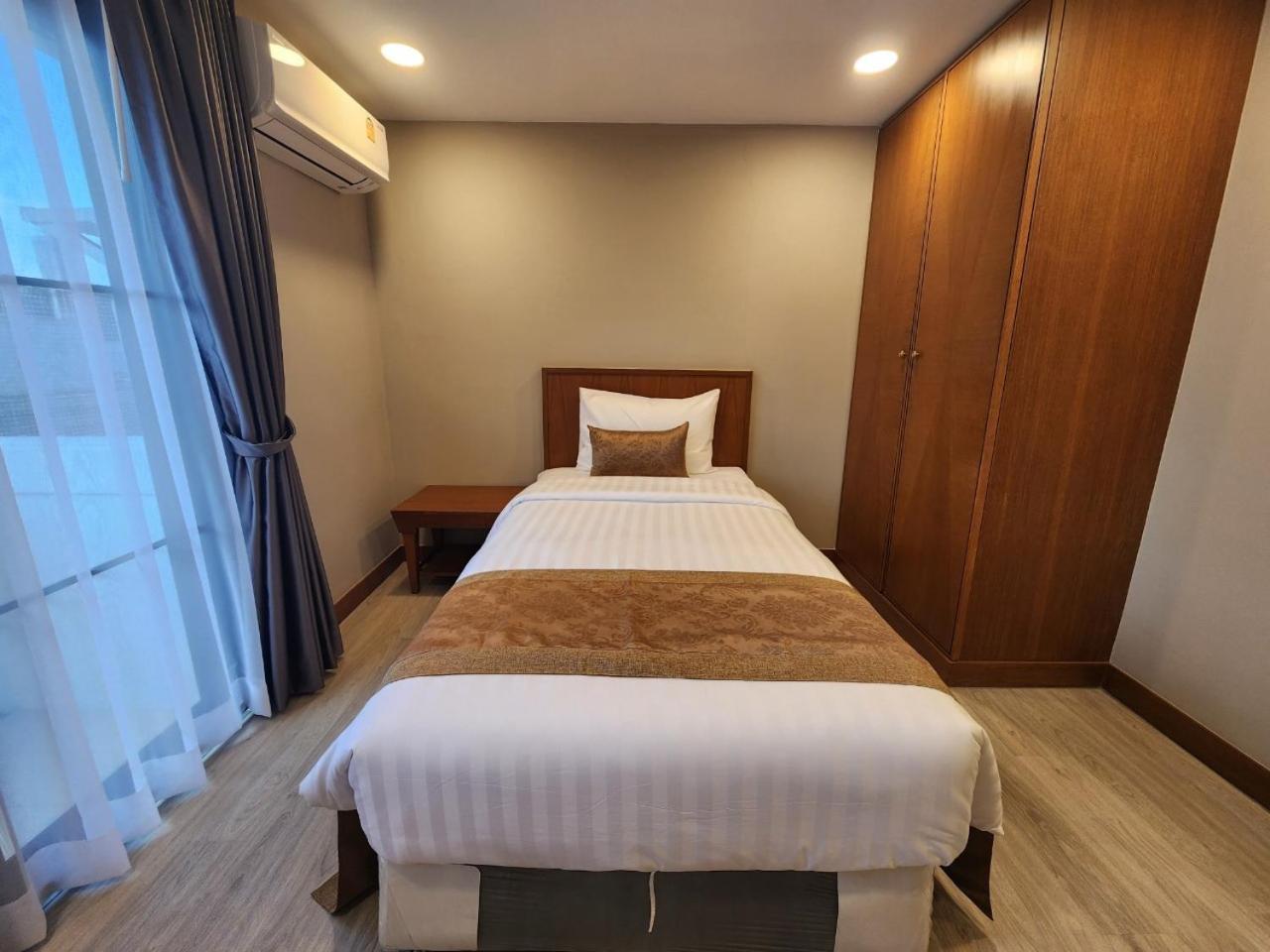 United Tower Thonglor by Aspira