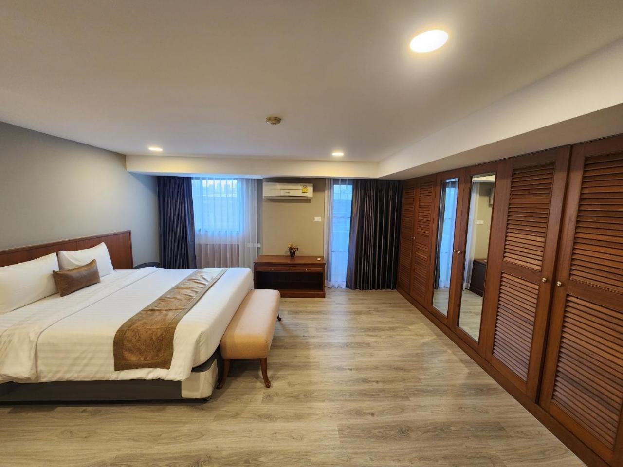 United Tower Thonglor by Aspira