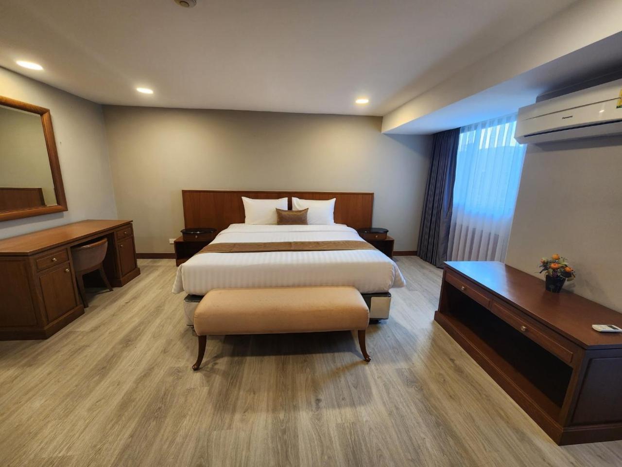 United Tower Thonglor by Aspira