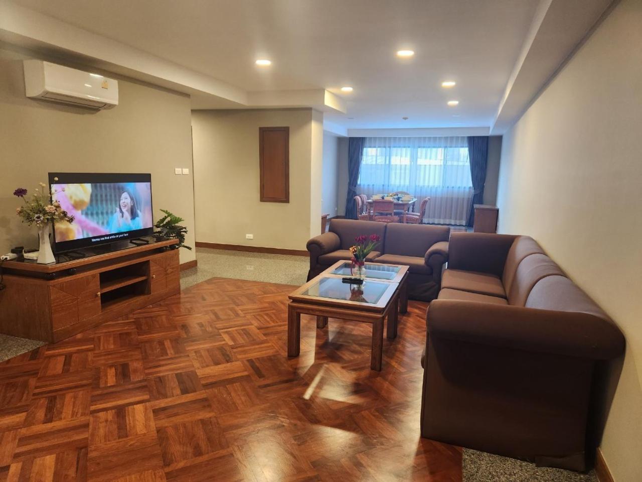 United Tower Thonglor by Aspira