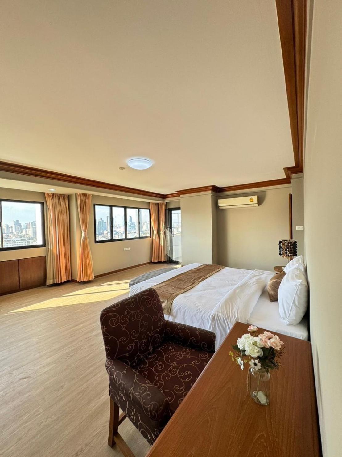 United Tower Thonglor by Aspira