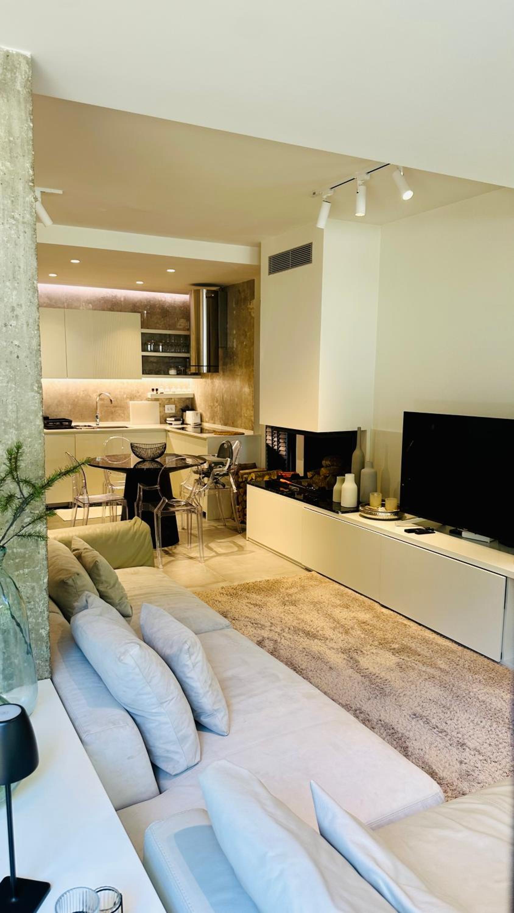 Deluxe Garden Apartment at Marea Resort photo 3