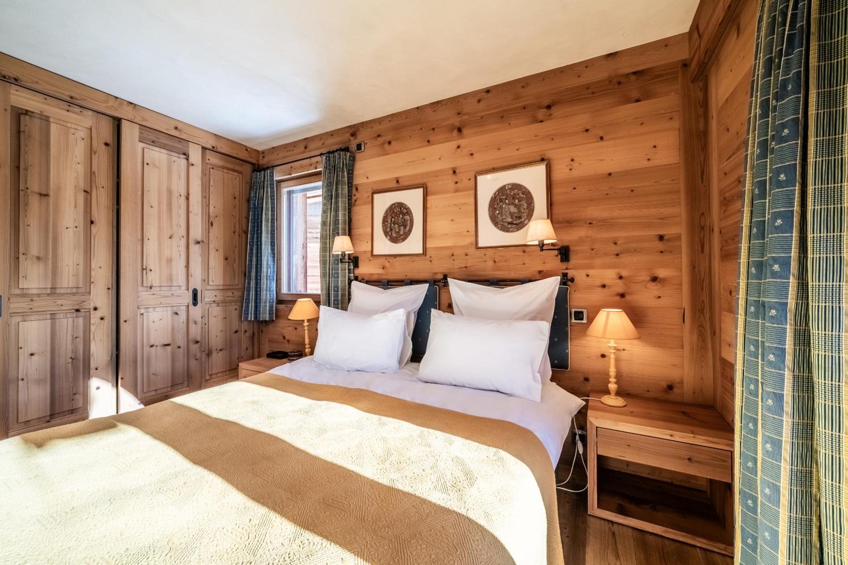 Capel Verbier - BY EMERALD STAY