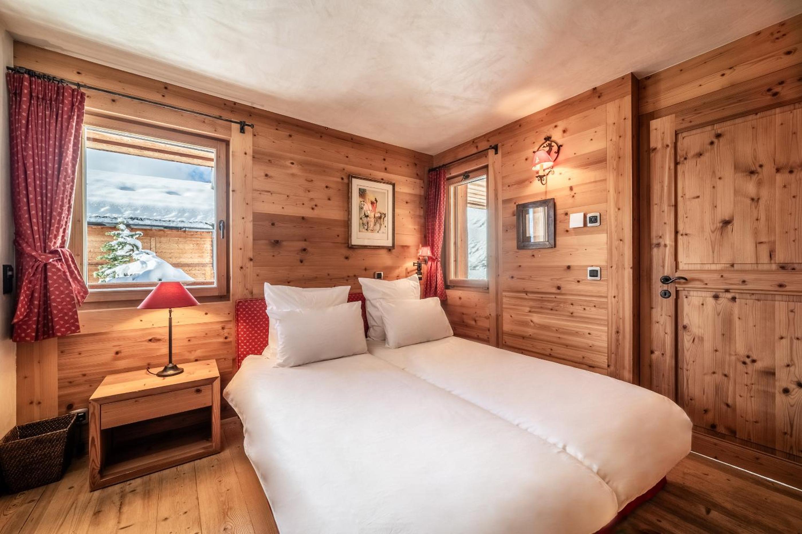 Capel Verbier - BY EMERALD STAY