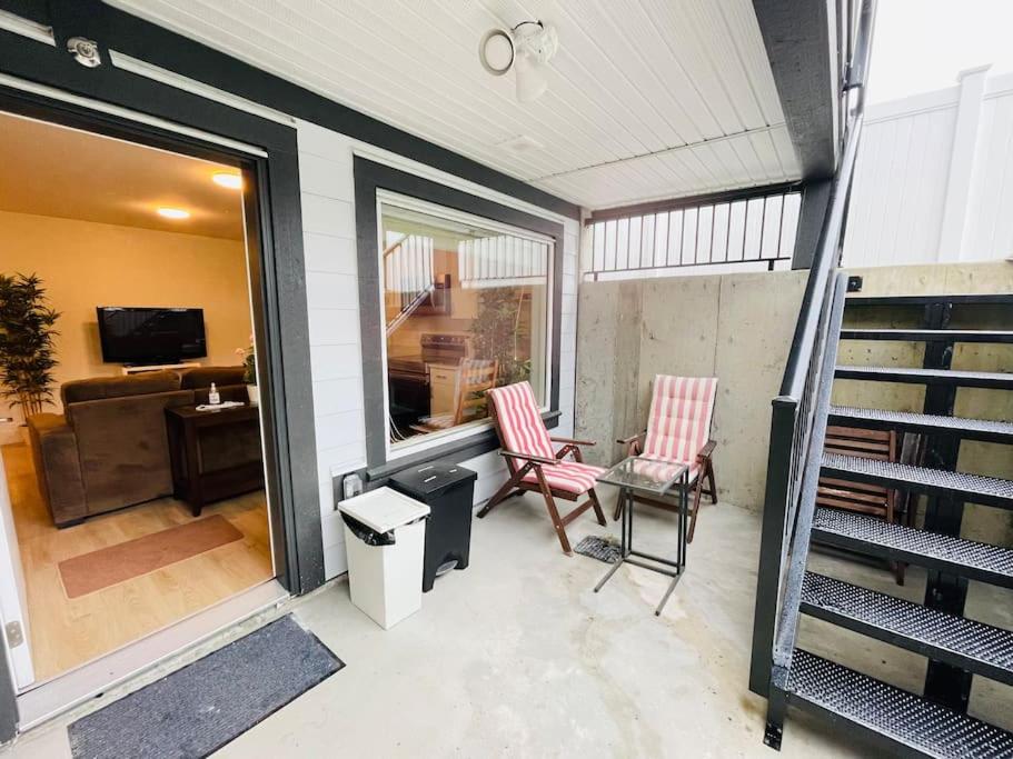 New 2BR Garden Suite,2Bath,AC,EV,Parkin,WIFI,Netfl
