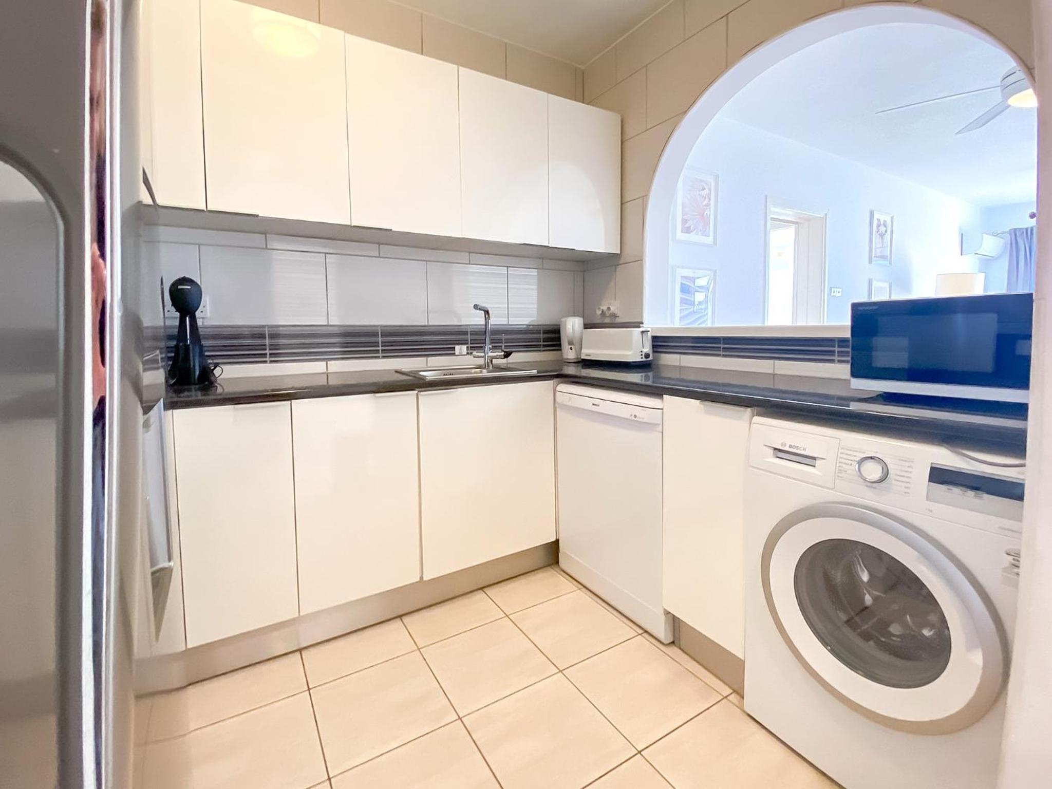 Phaedrus Living: Byzantium Modern City Flat