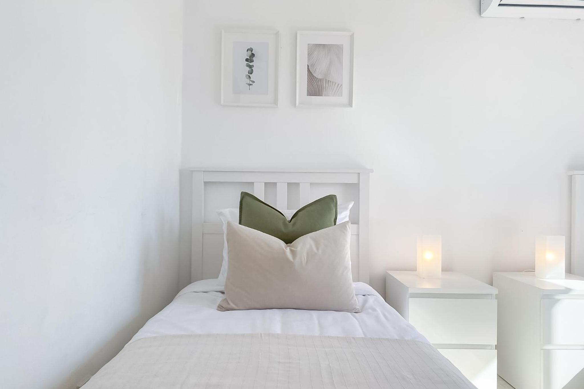 Phaedrus Living: Byzantium Modern City Flat