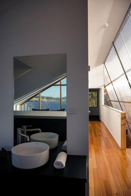 Apollo Bay House