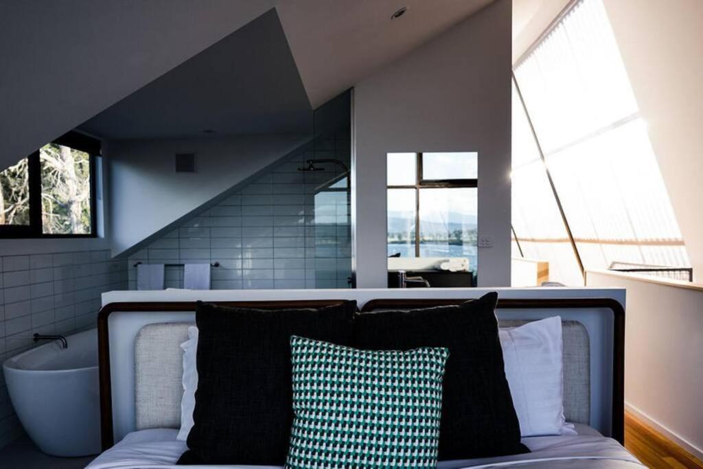 Apollo Bay House