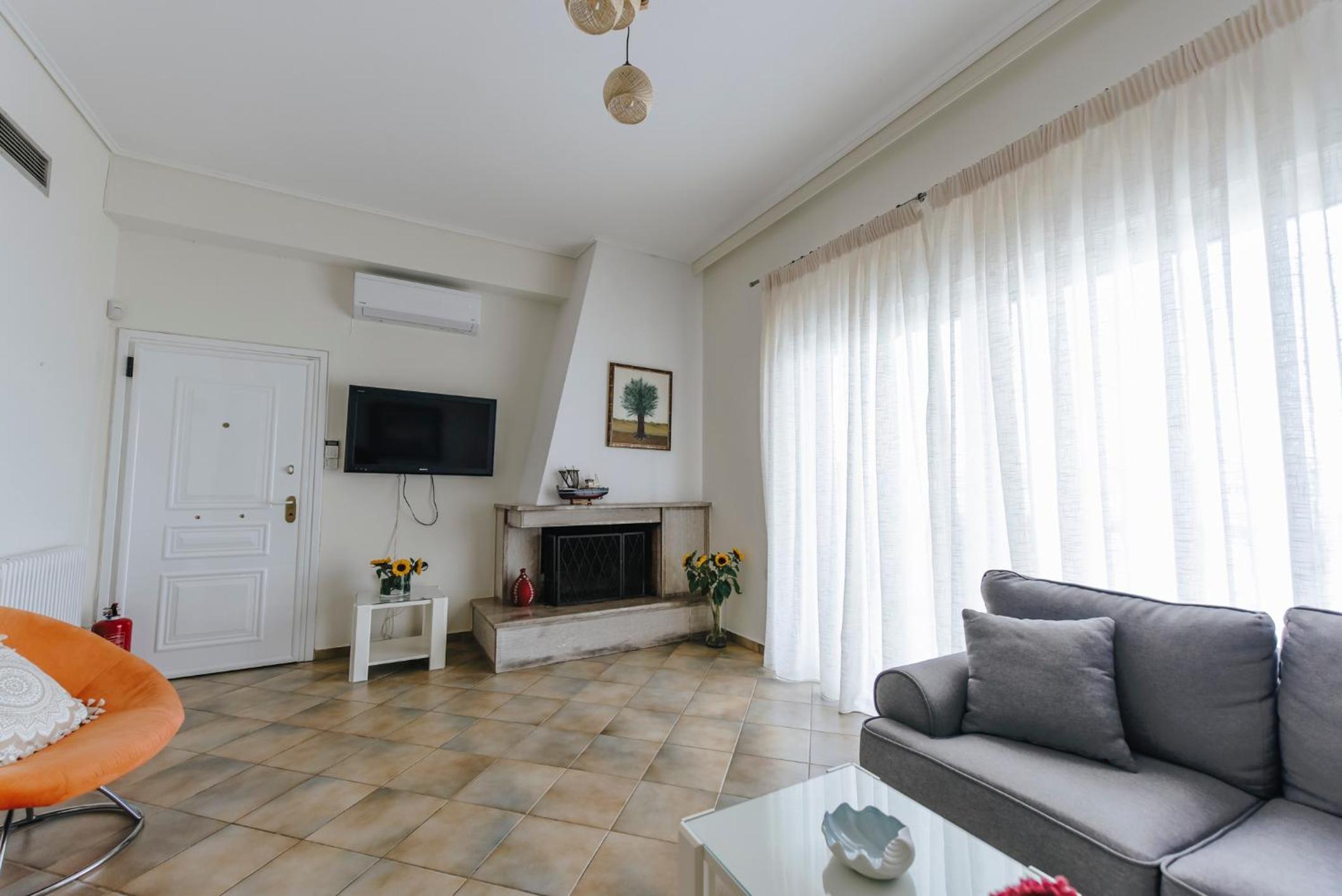 Theologos House