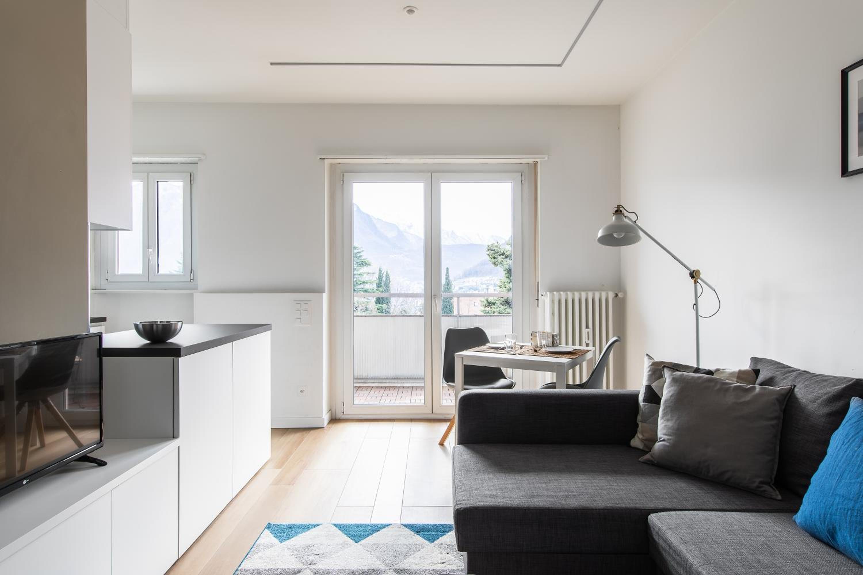 Minerva Apartments by Quokka 360 - close to Lugano station