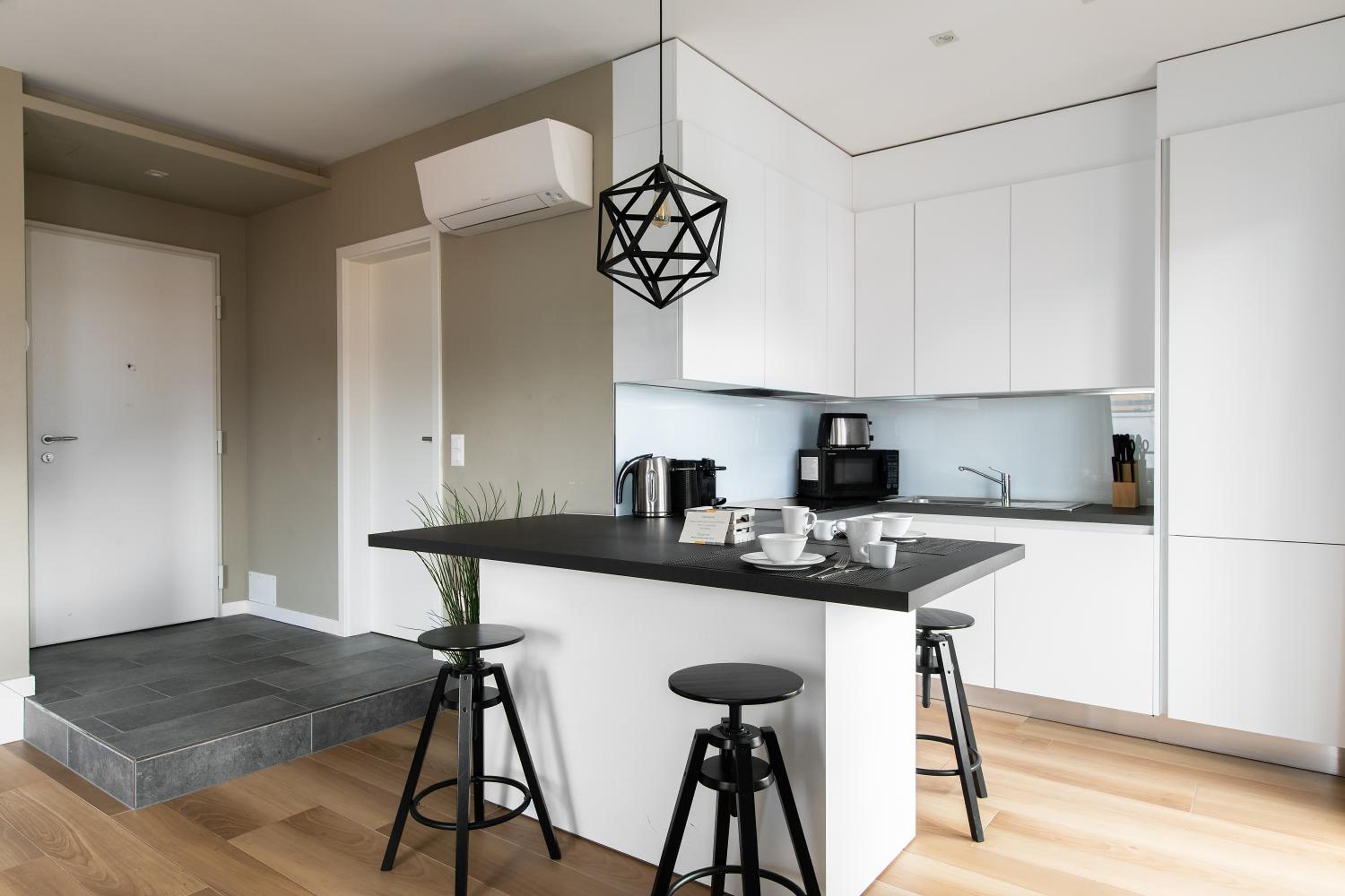 Minerva Apartments by Quokka 360 - close to Lugano station