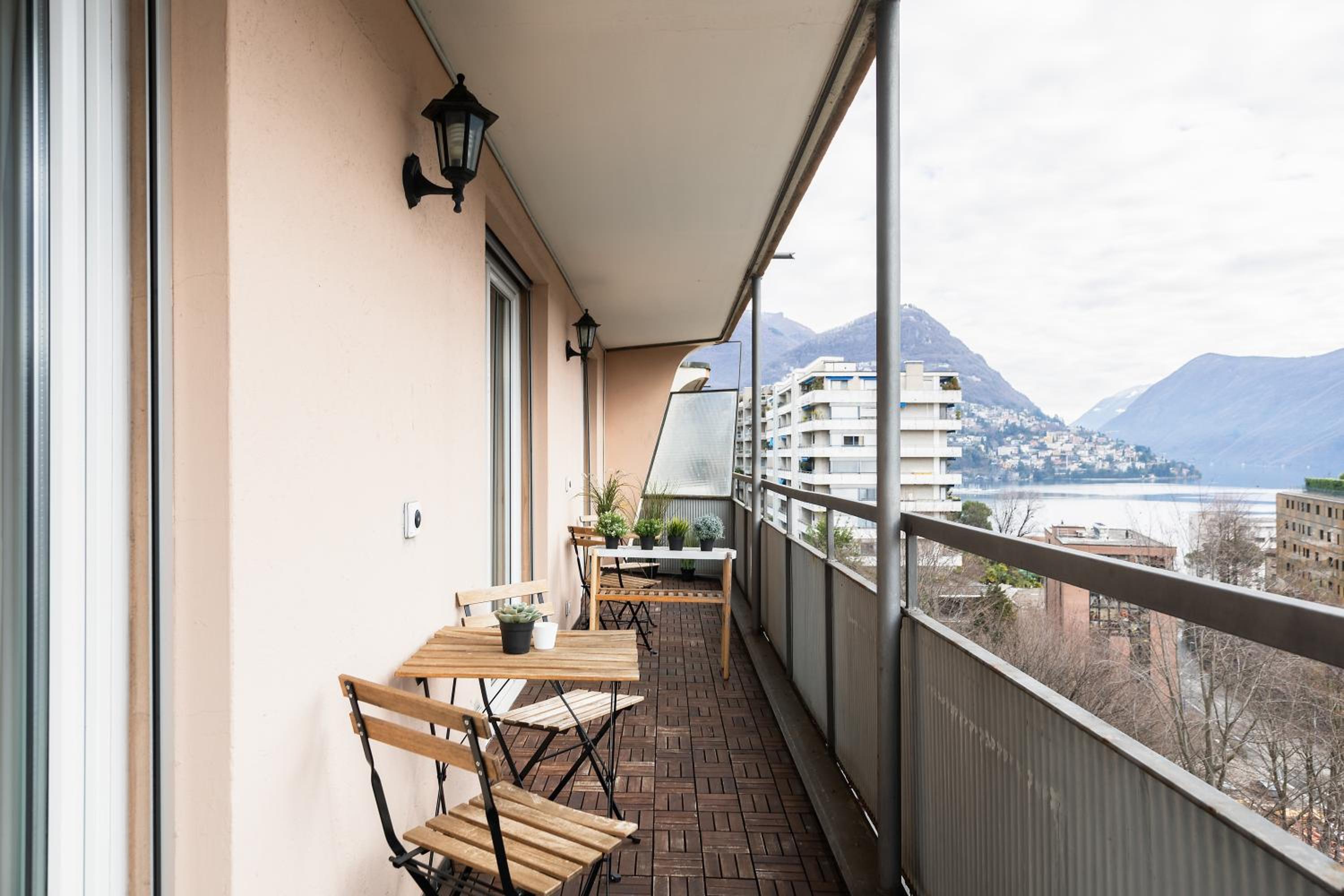 Minerva Apartments by Quokka 360 - close to Lugano station