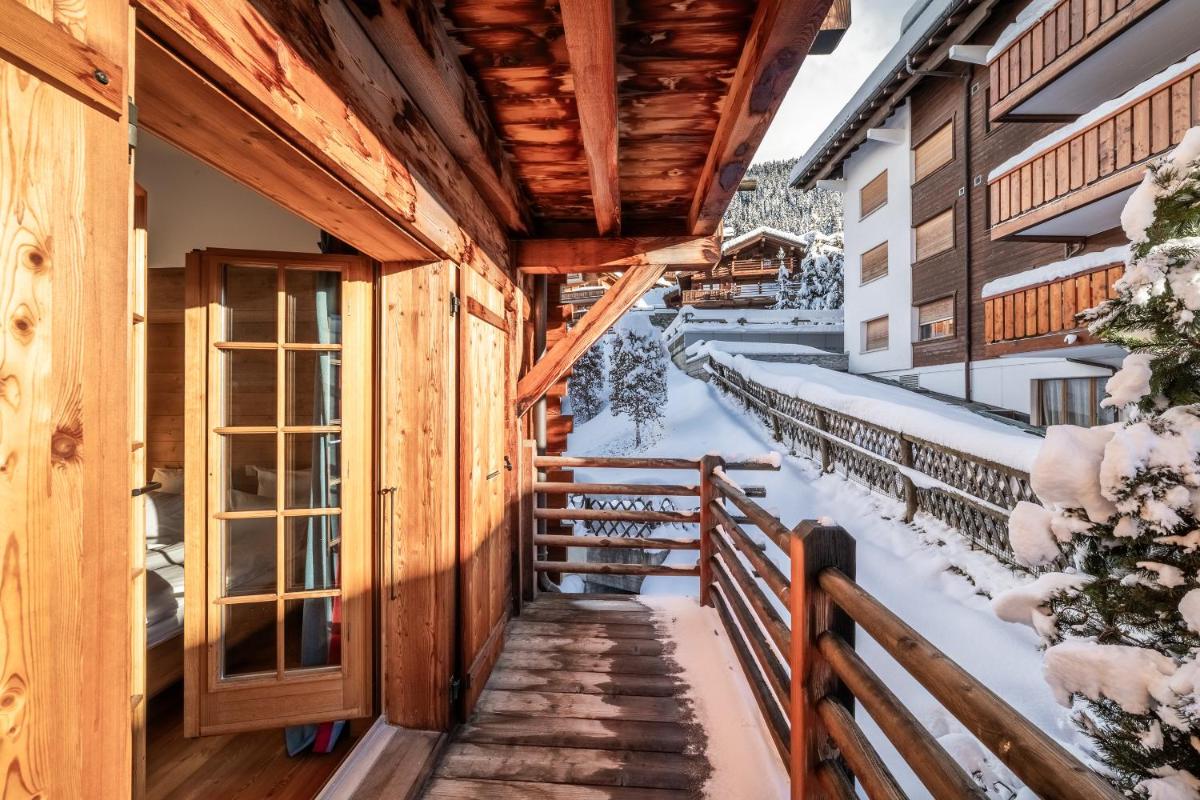 Ayous Verbier - BY EMERALD STAY