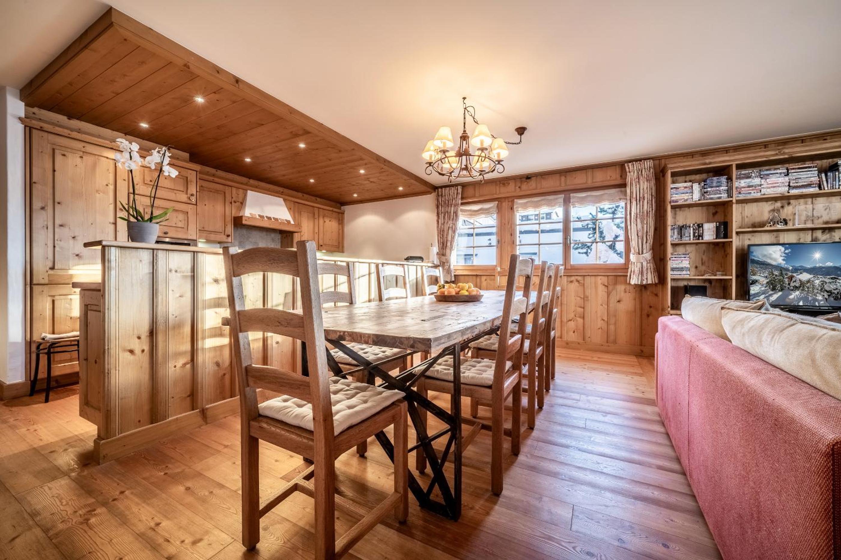 Ayous Verbier - BY EMERALD STAY