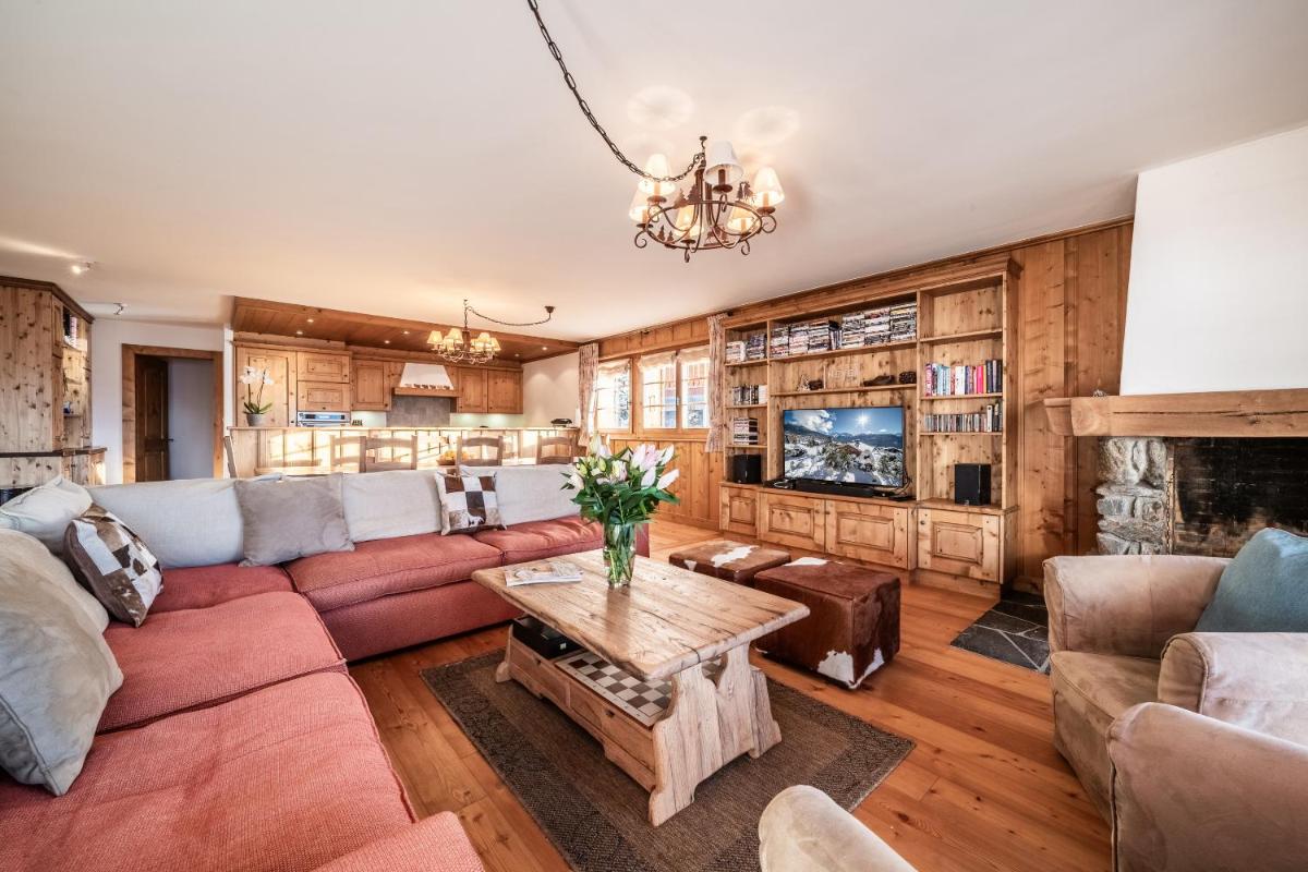 Ayous Verbier - BY EMERALD STAY