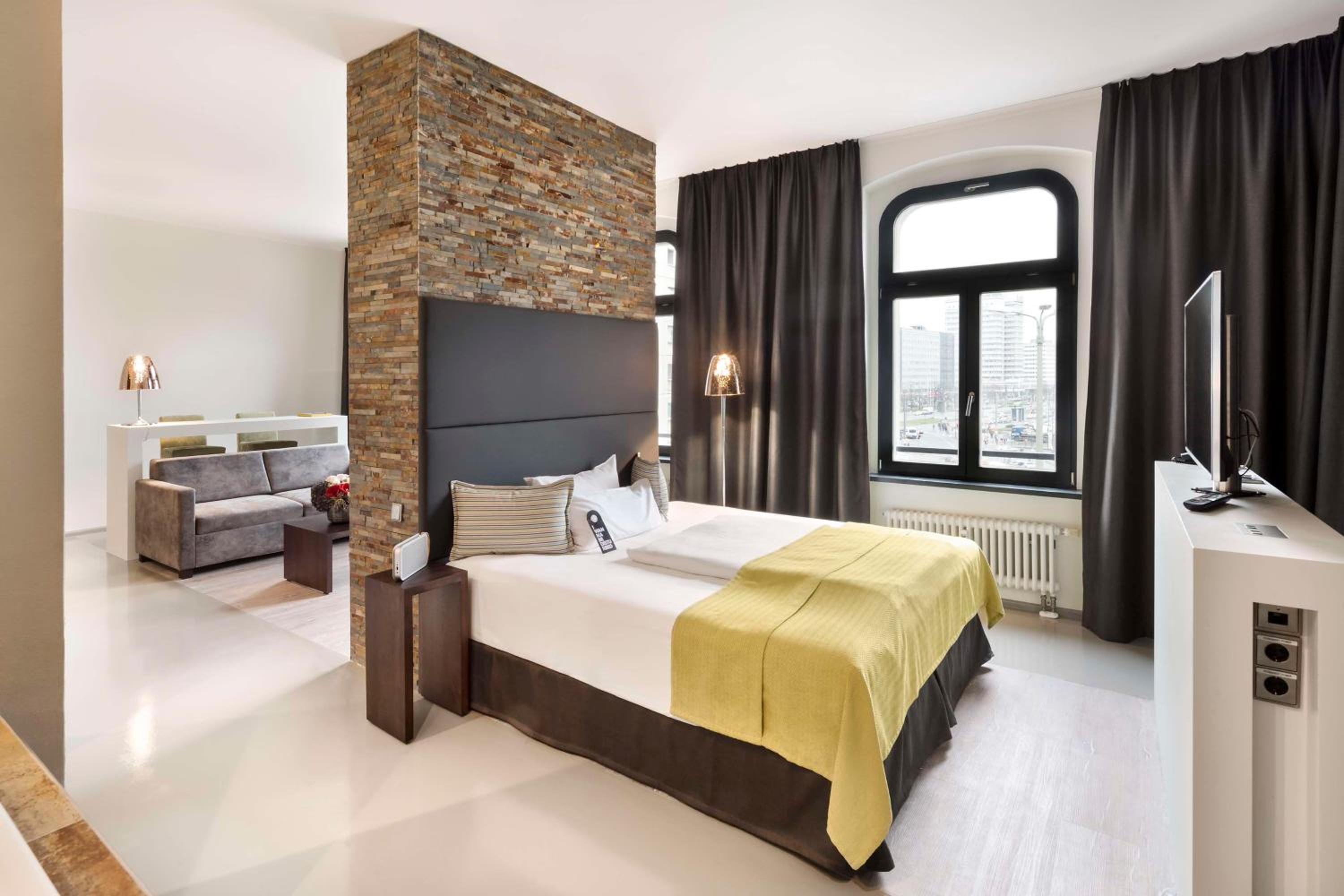 Lux 11 Berlin-Mitte