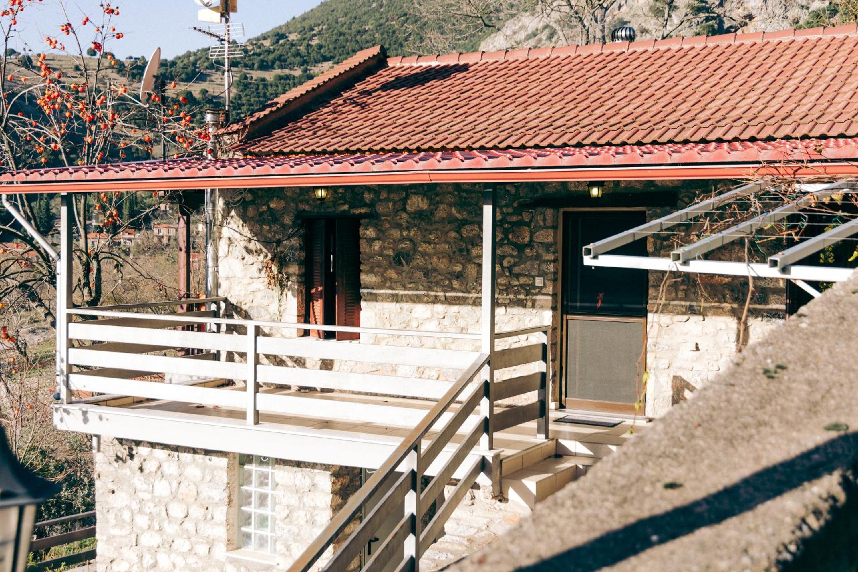 Mountain Hotels "Kiveli's House" view 2