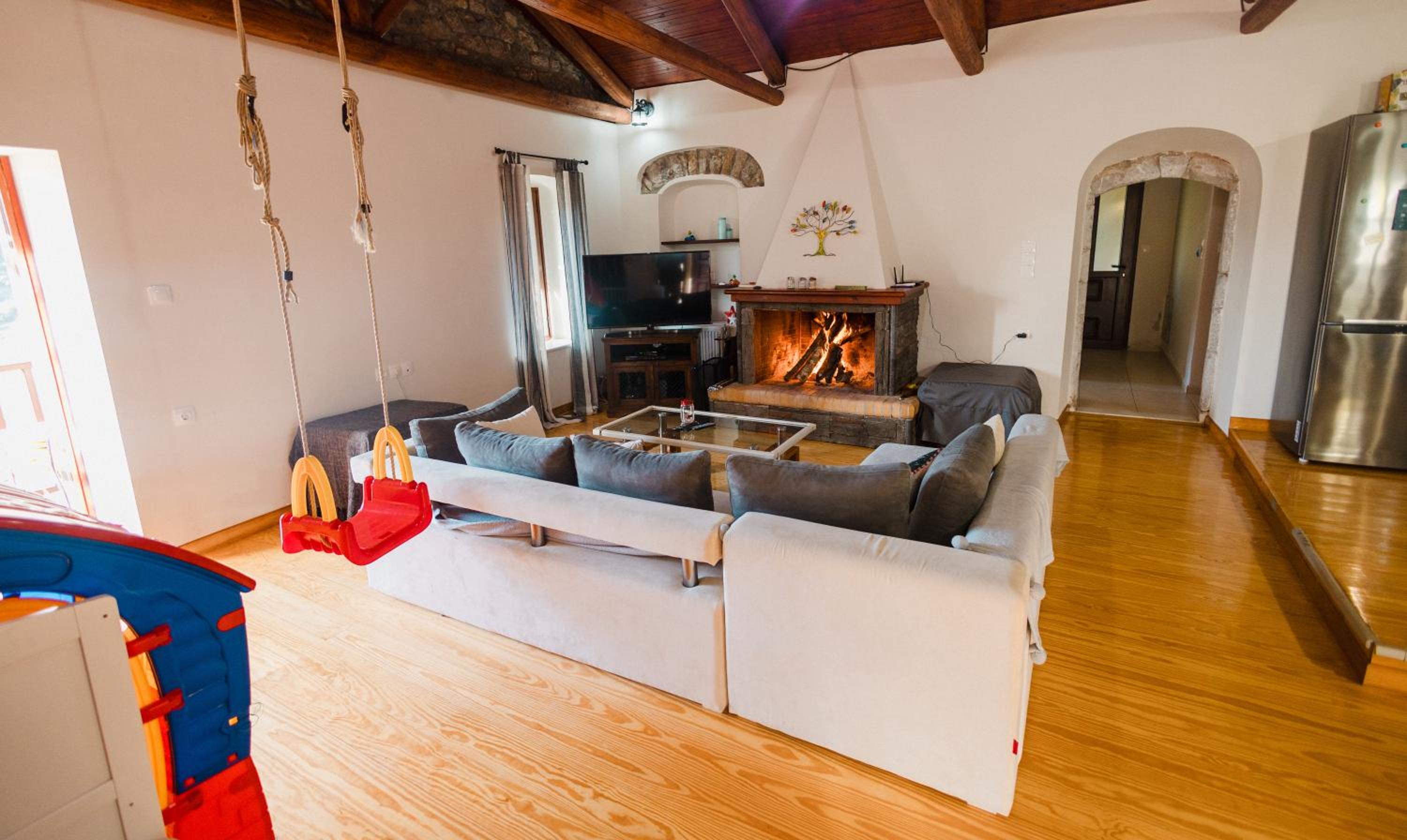 Mountain Hotels "Kiveli's House" view 4