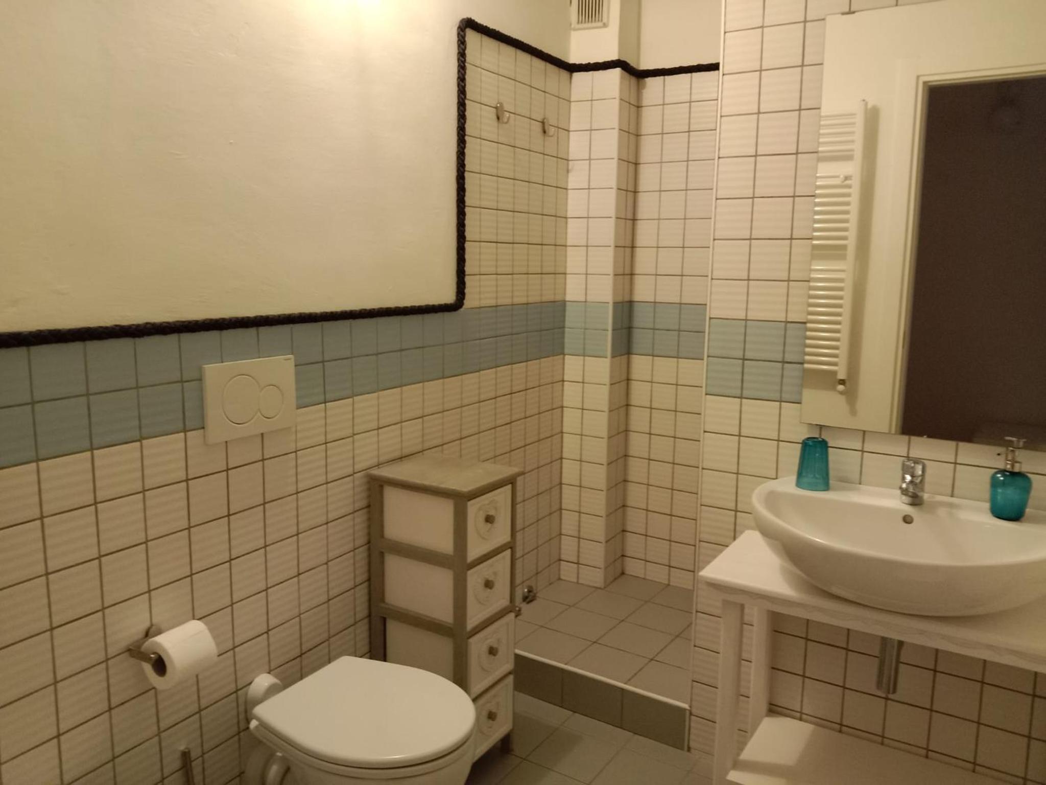 DEMIVIE GUESTHOUSE