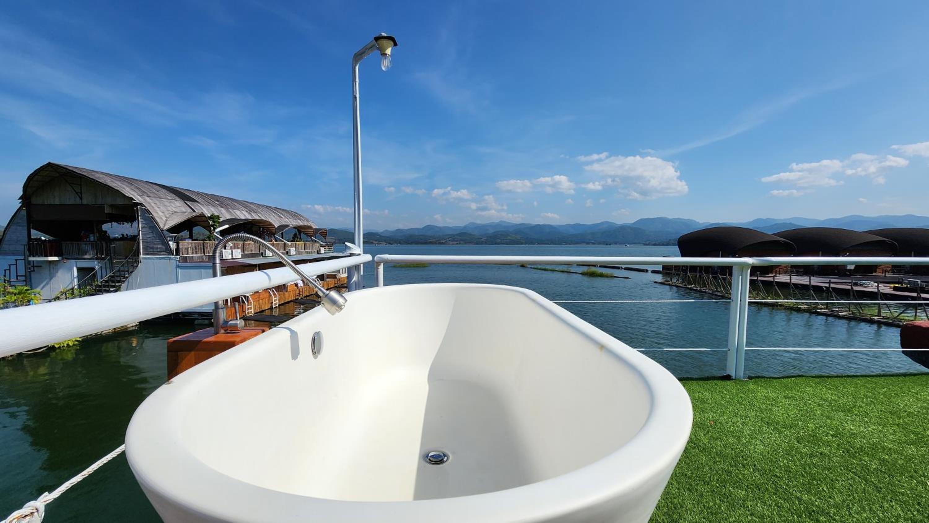 Jacuzzi
