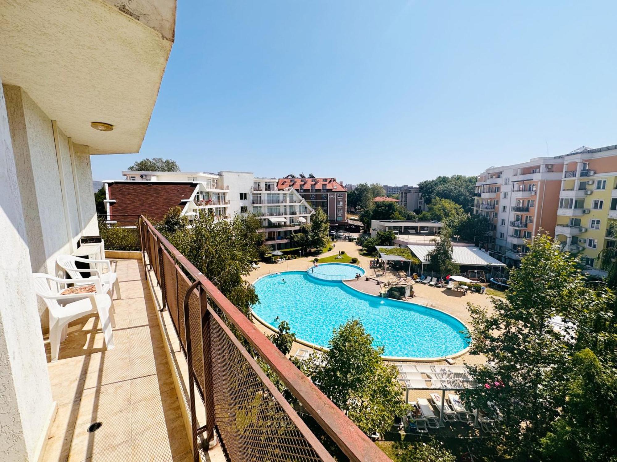 Two-bed flat in Sunny Beach with pool view