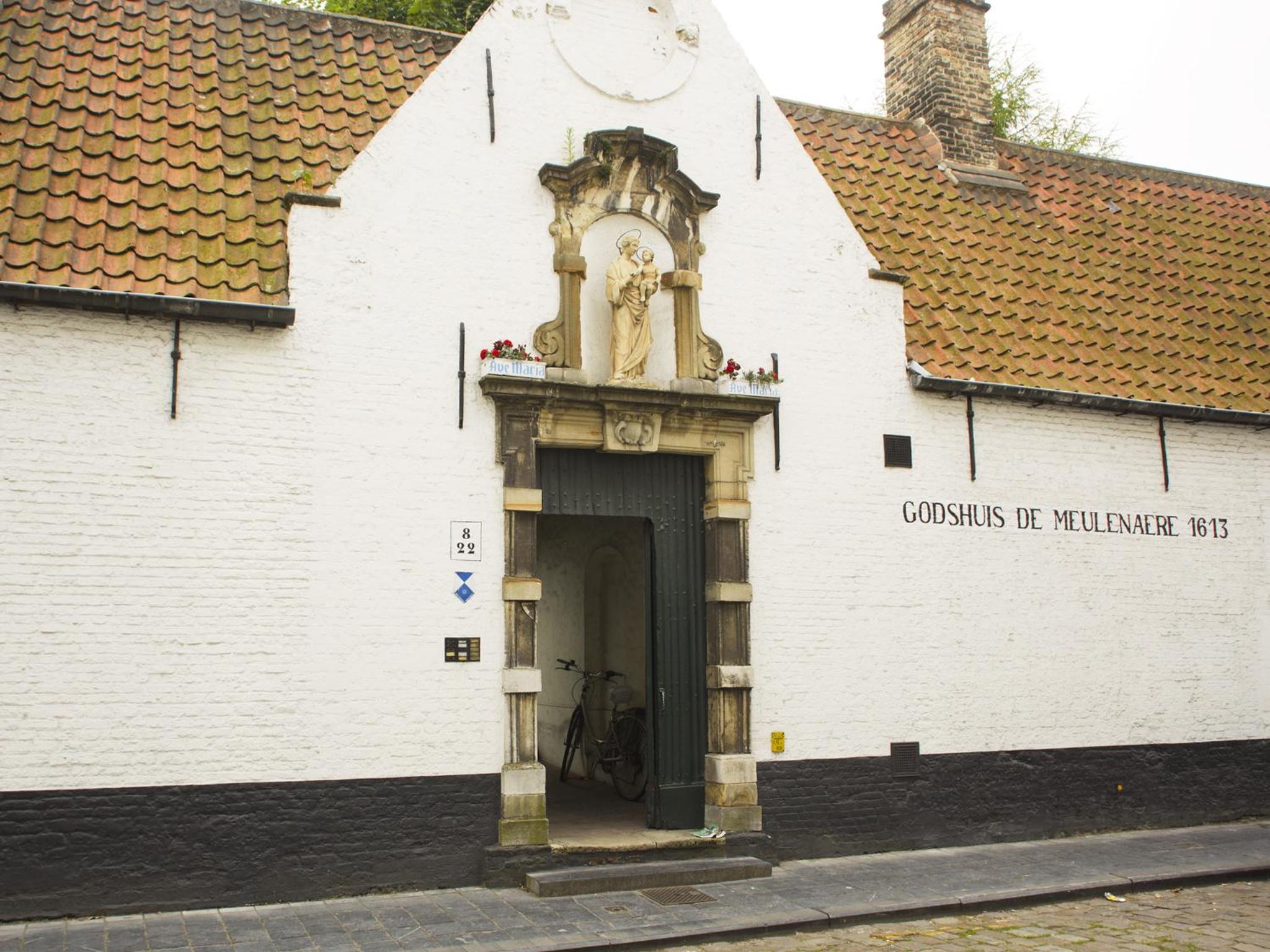 B&B Alphabet - Luxury Guesthouse and Art Gallery