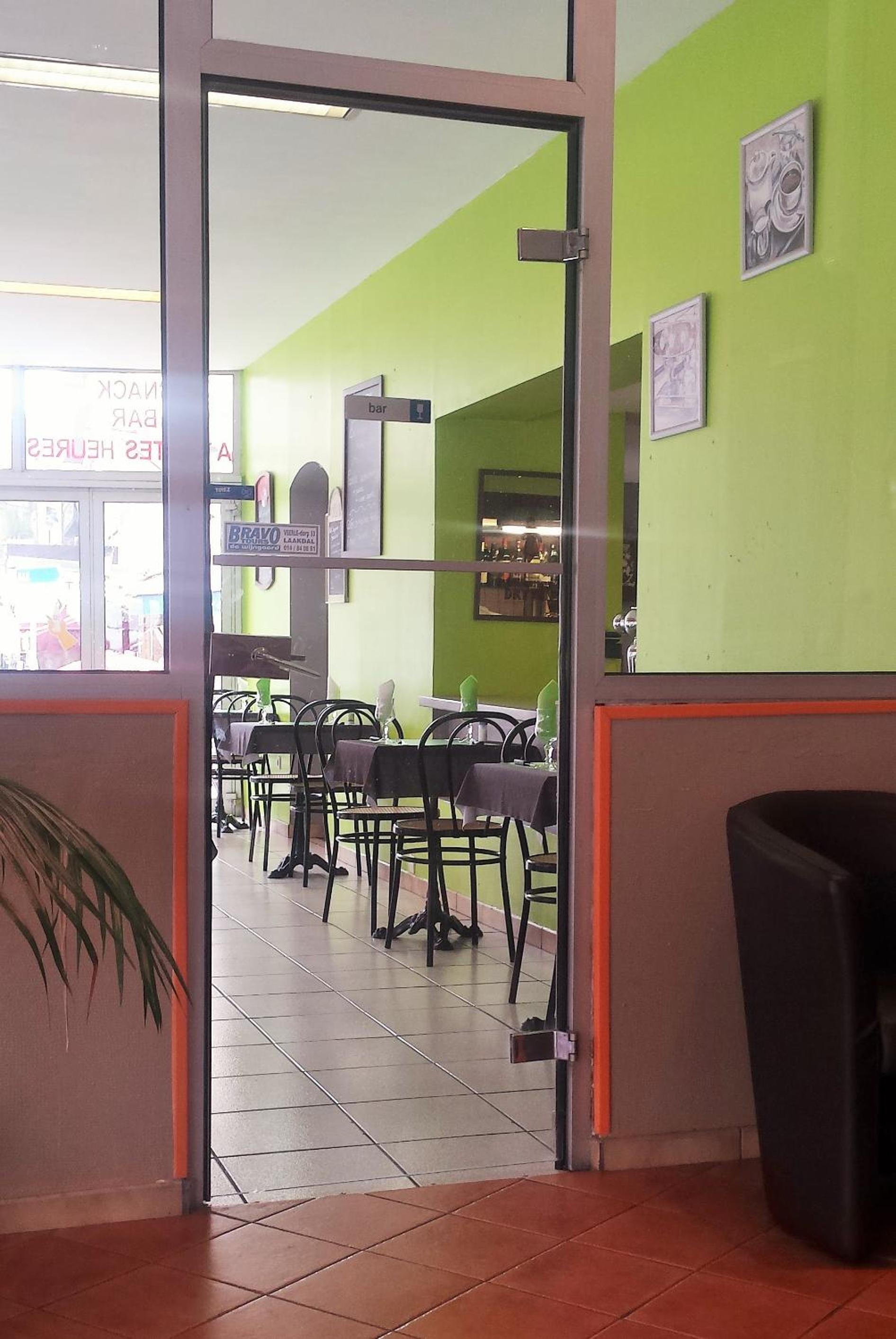 restaurant