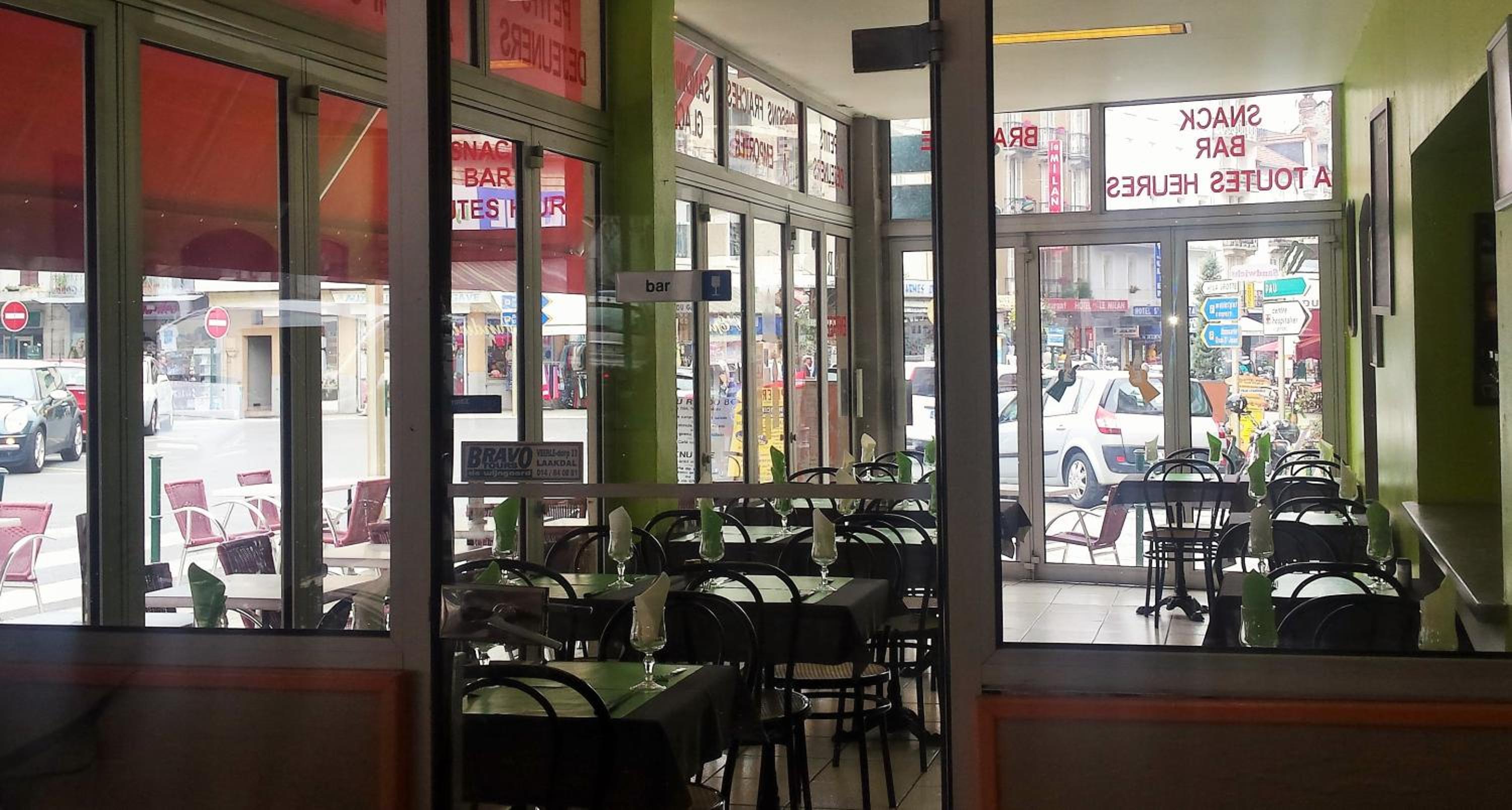 restaurant