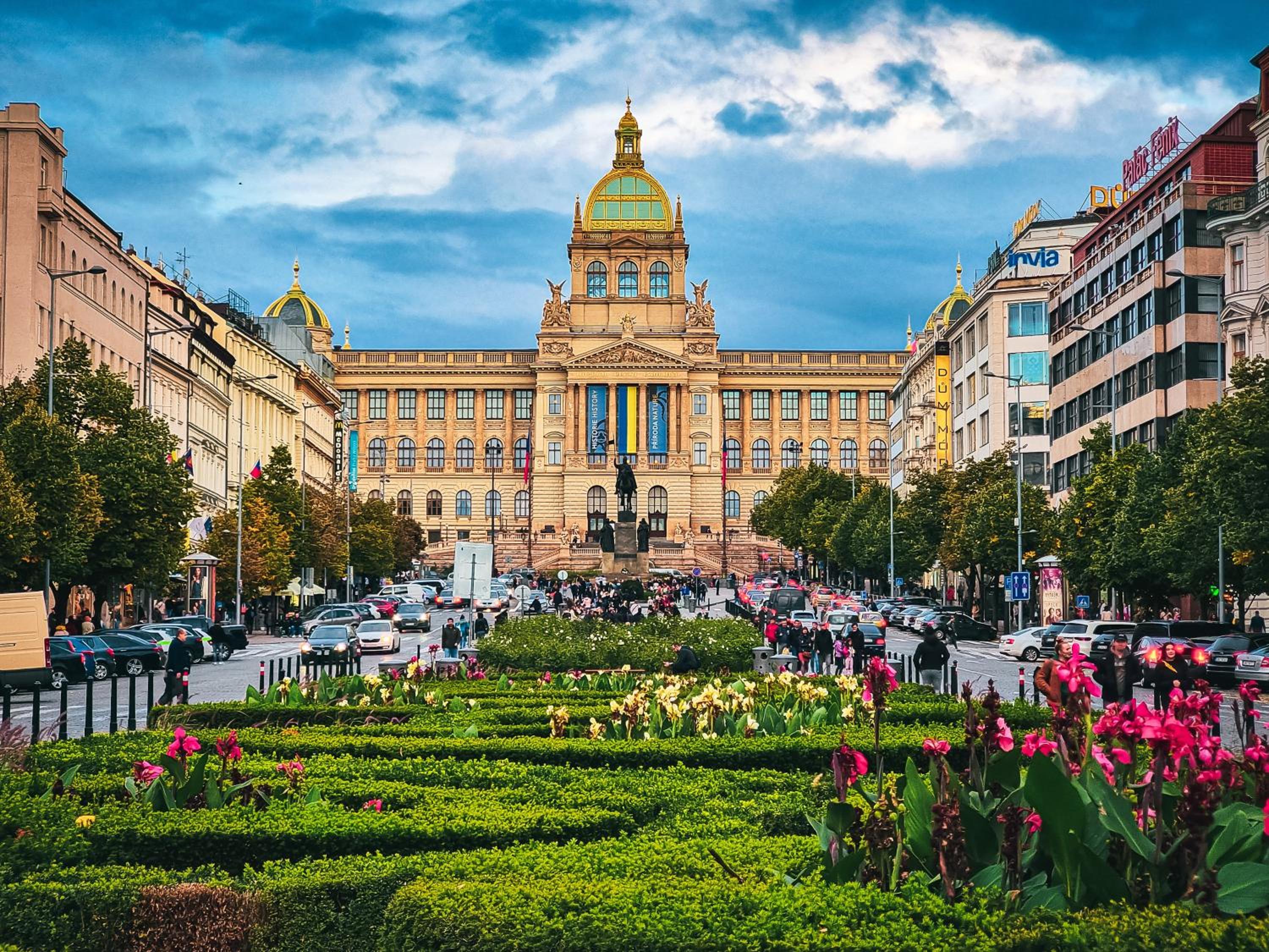 Rentero Cozy Wenceslas square 700m Apartment, Prague
