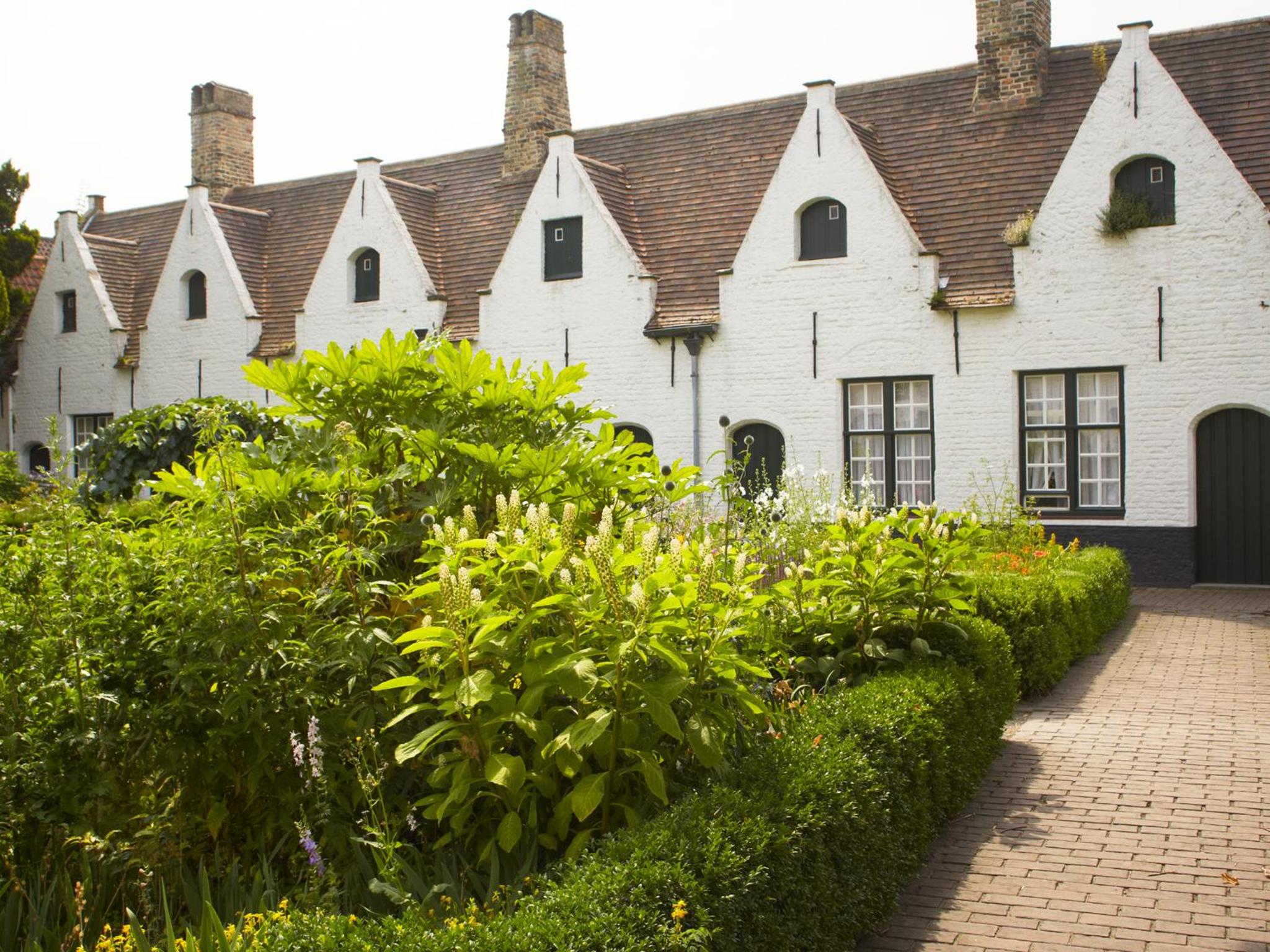 B&B Alphabet - Luxury Guesthouse and Art Gallery