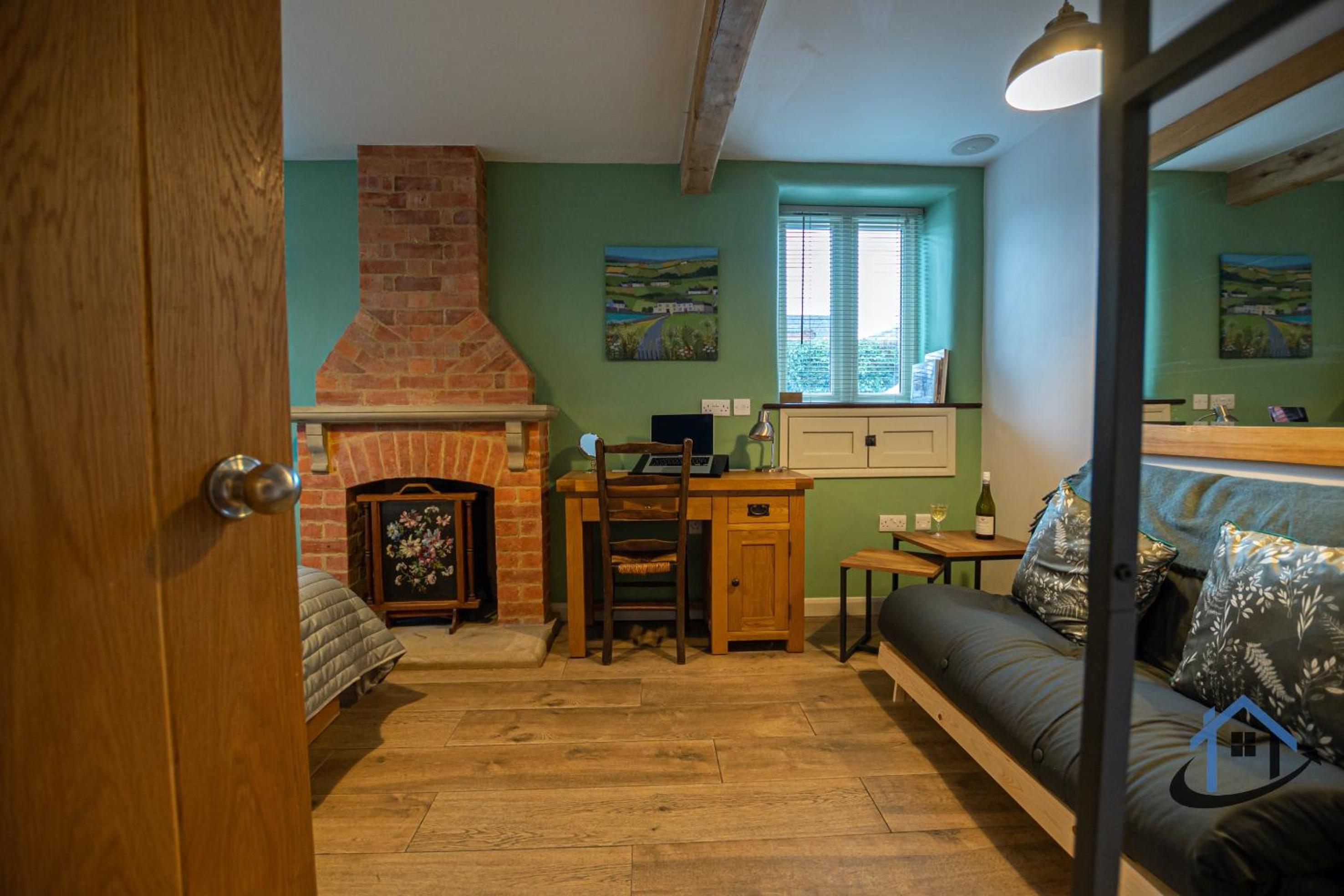 Photo 7