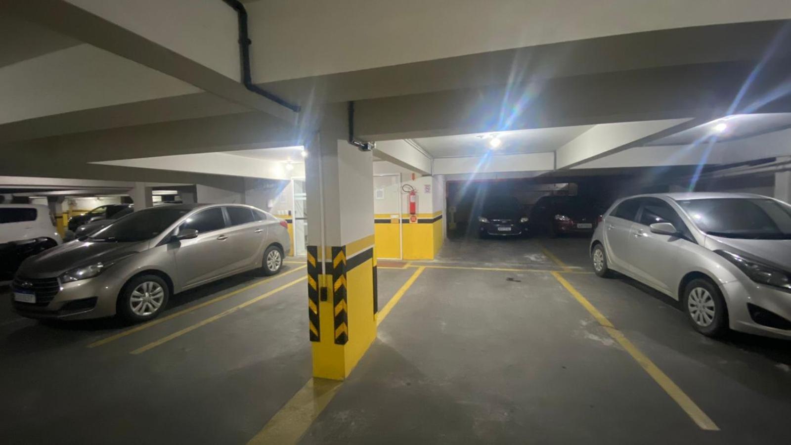 APTO PÉ NA AREIA, FRENTE MERCADO KOCH