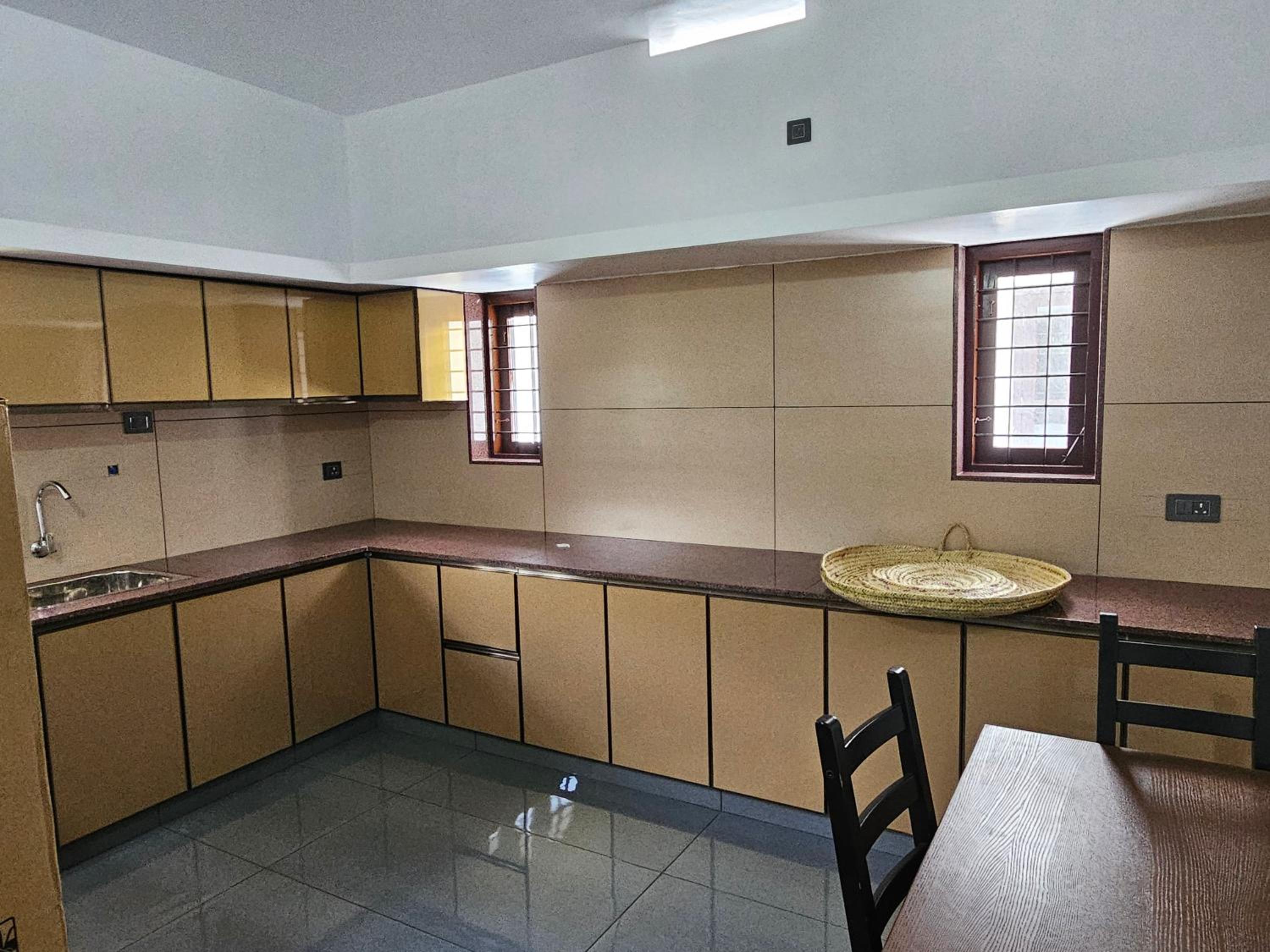 MATHER RAJAGIRI FURNISHED APARTMENTS view 2