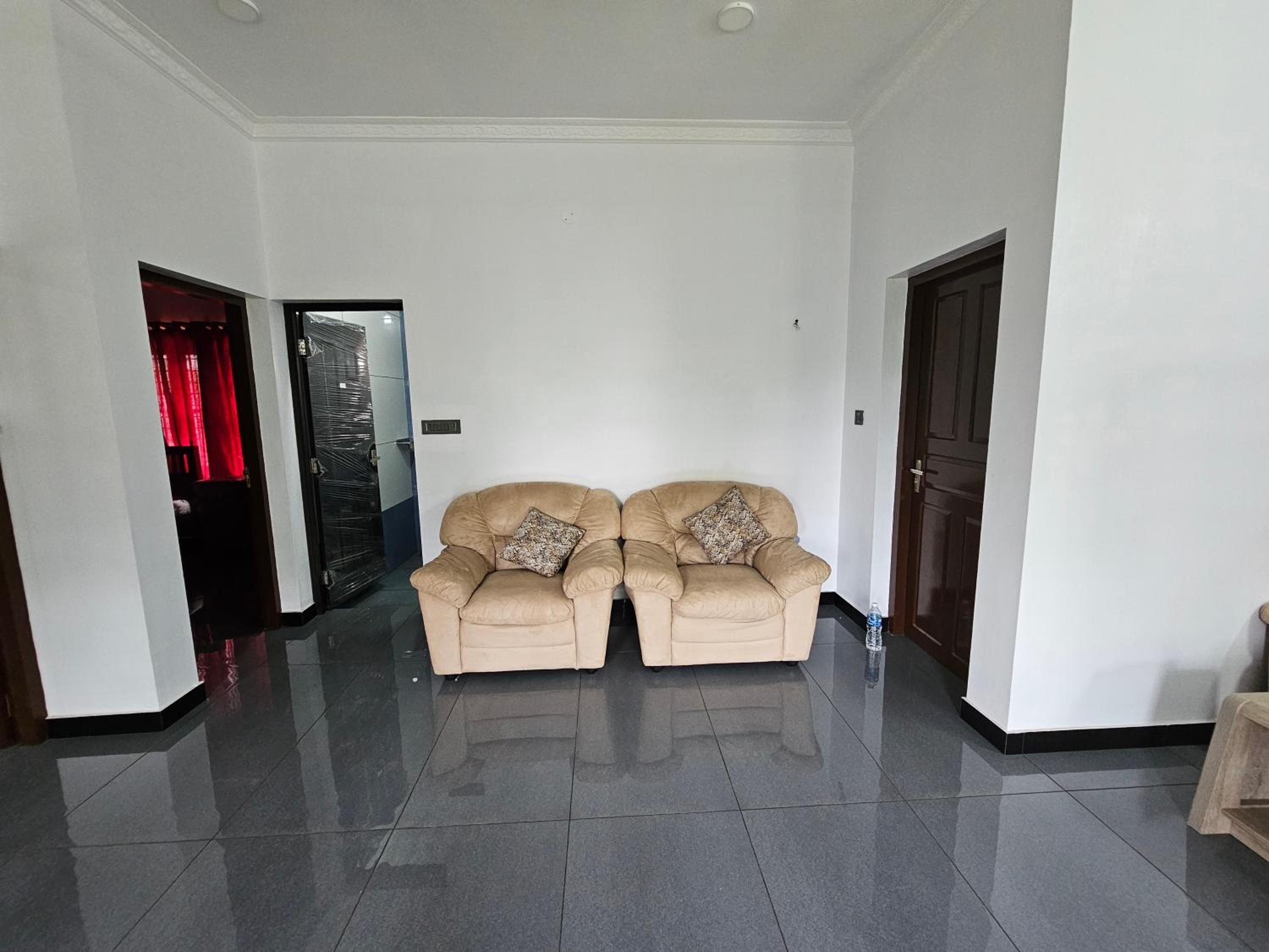 MATHER RAJAGIRI FURNISHED APARTMENTS view 3