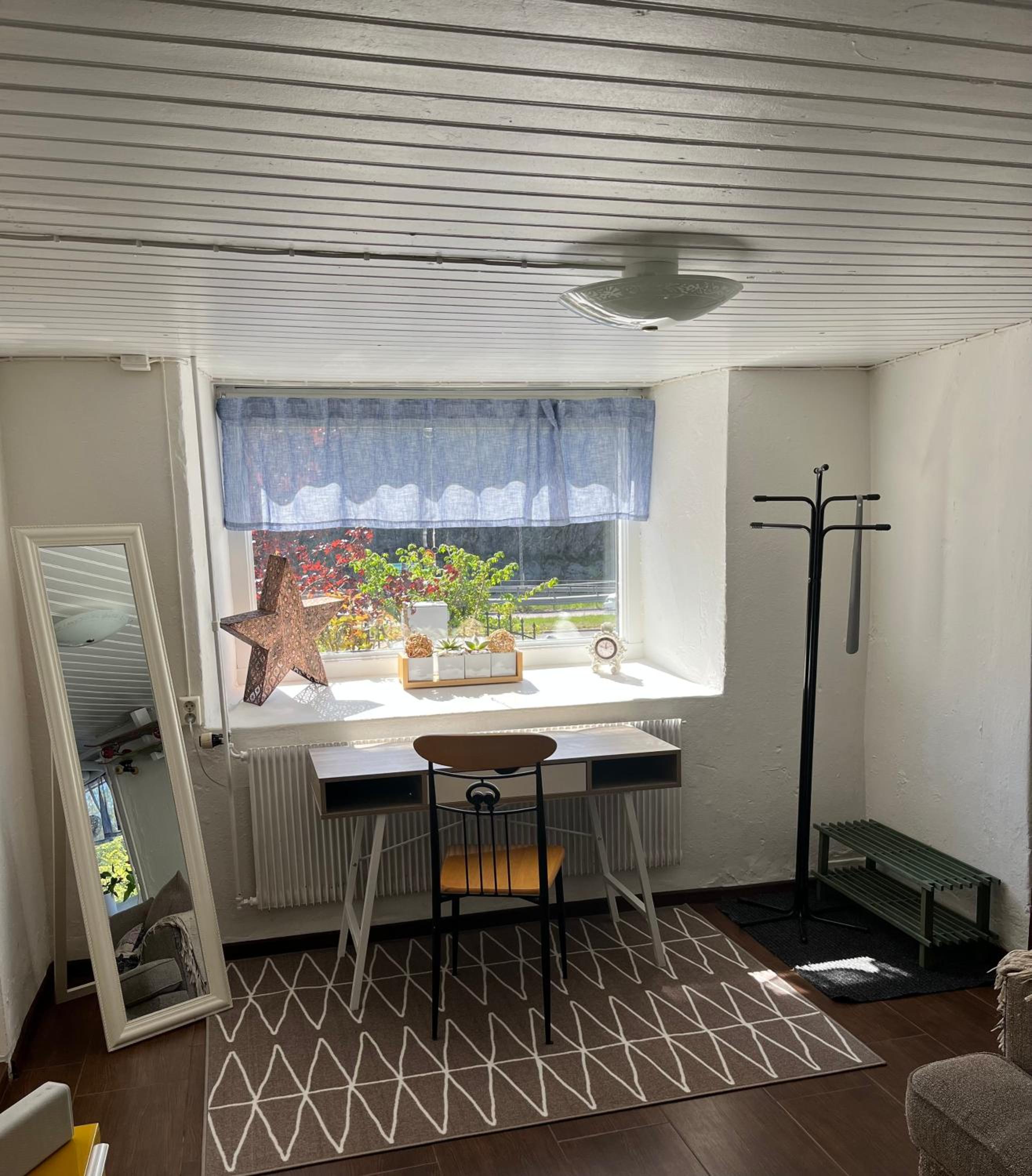 The Little Nest Borås, Cozy Apartment with Parking