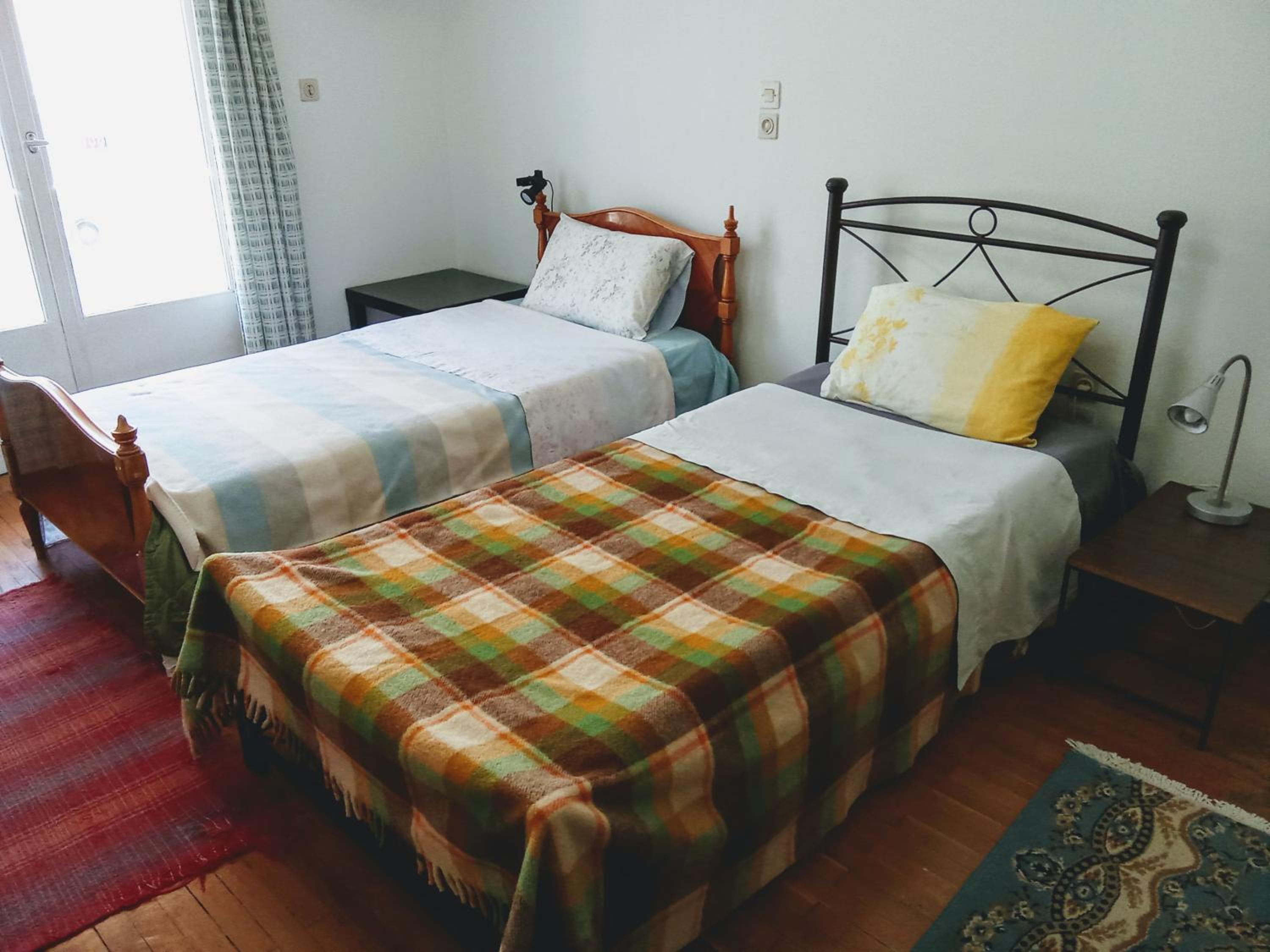 Work or Vacation in shared apartment