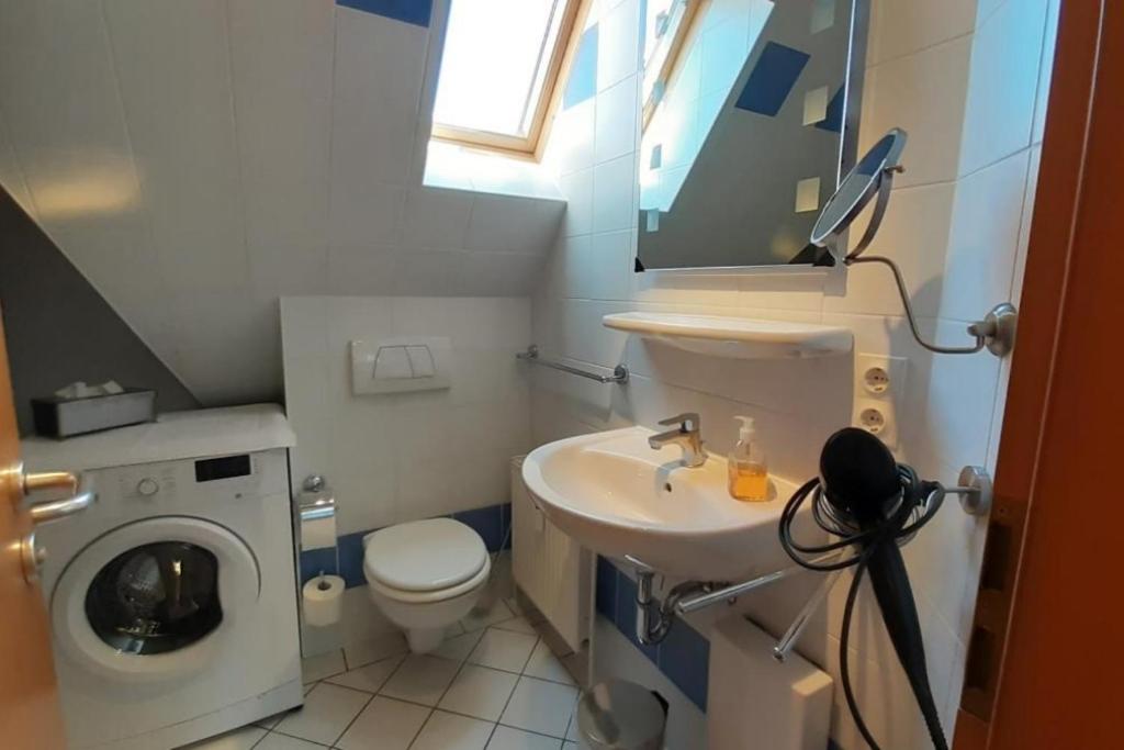 FeWo Namenlos gemuetliche FeWo fuer 3 Personen mit Balkon