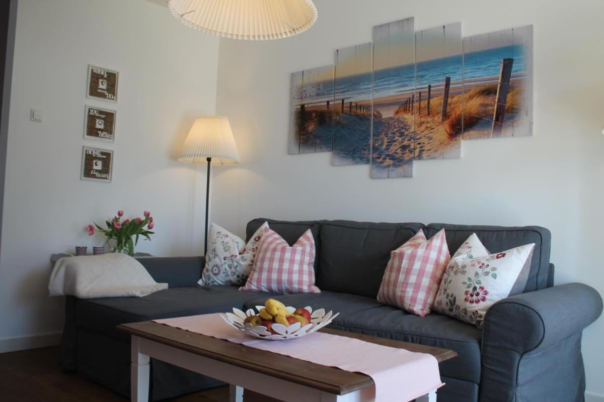 Ferienwohnung Abendsonne en Born — lounge