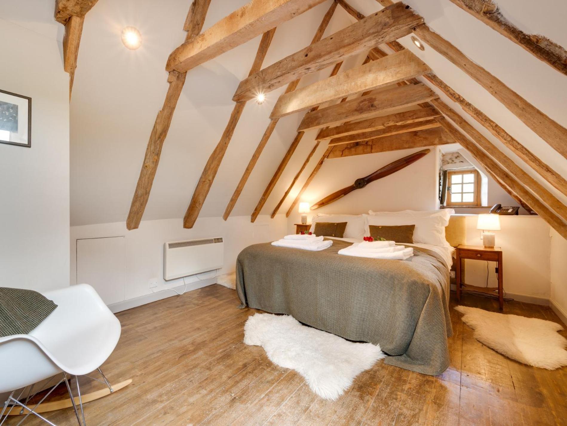 5 Bed in Selkirk oc-tower view 2