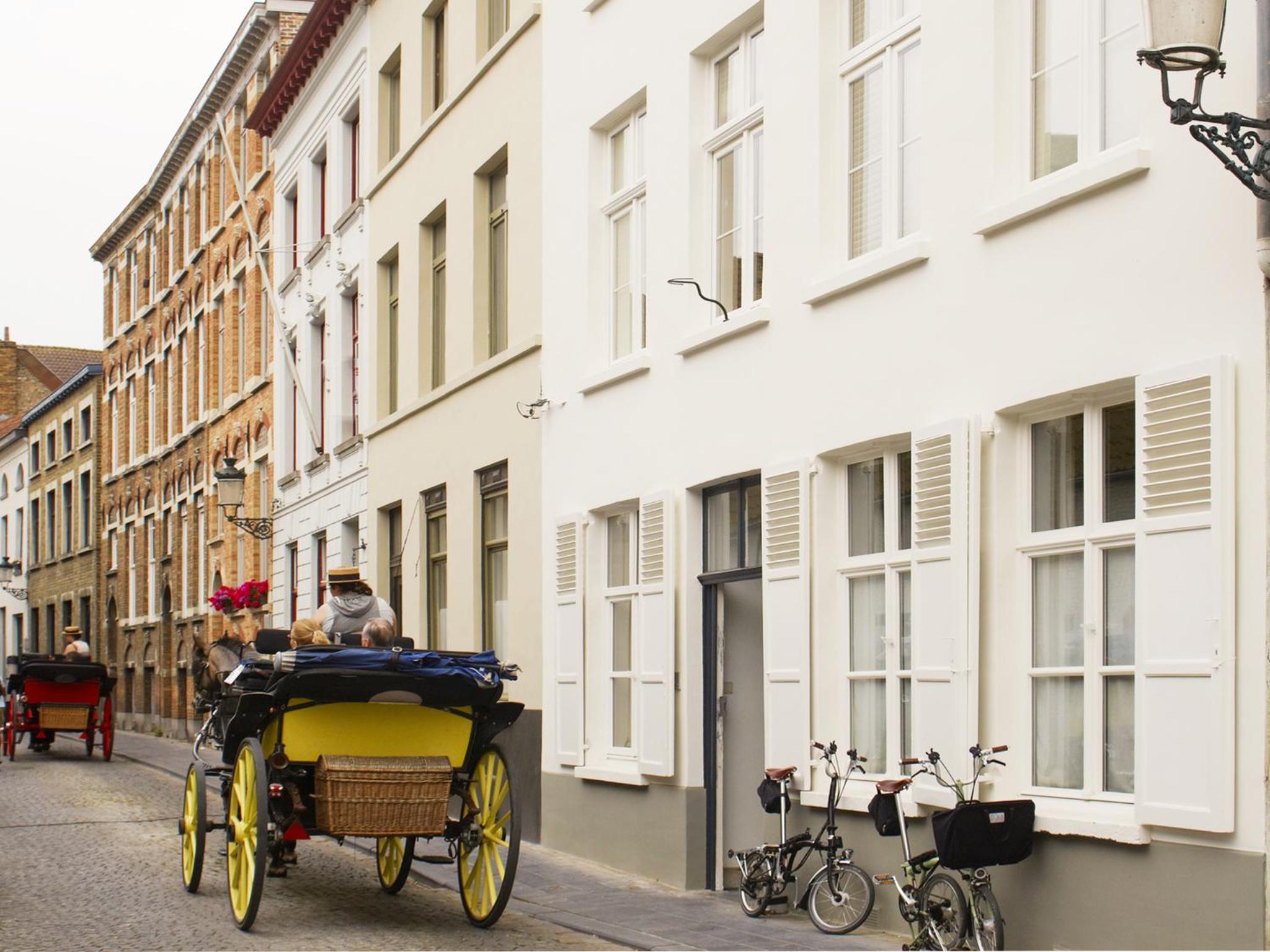 B&B Alphabet - Luxury Guesthouse and Art Gallery