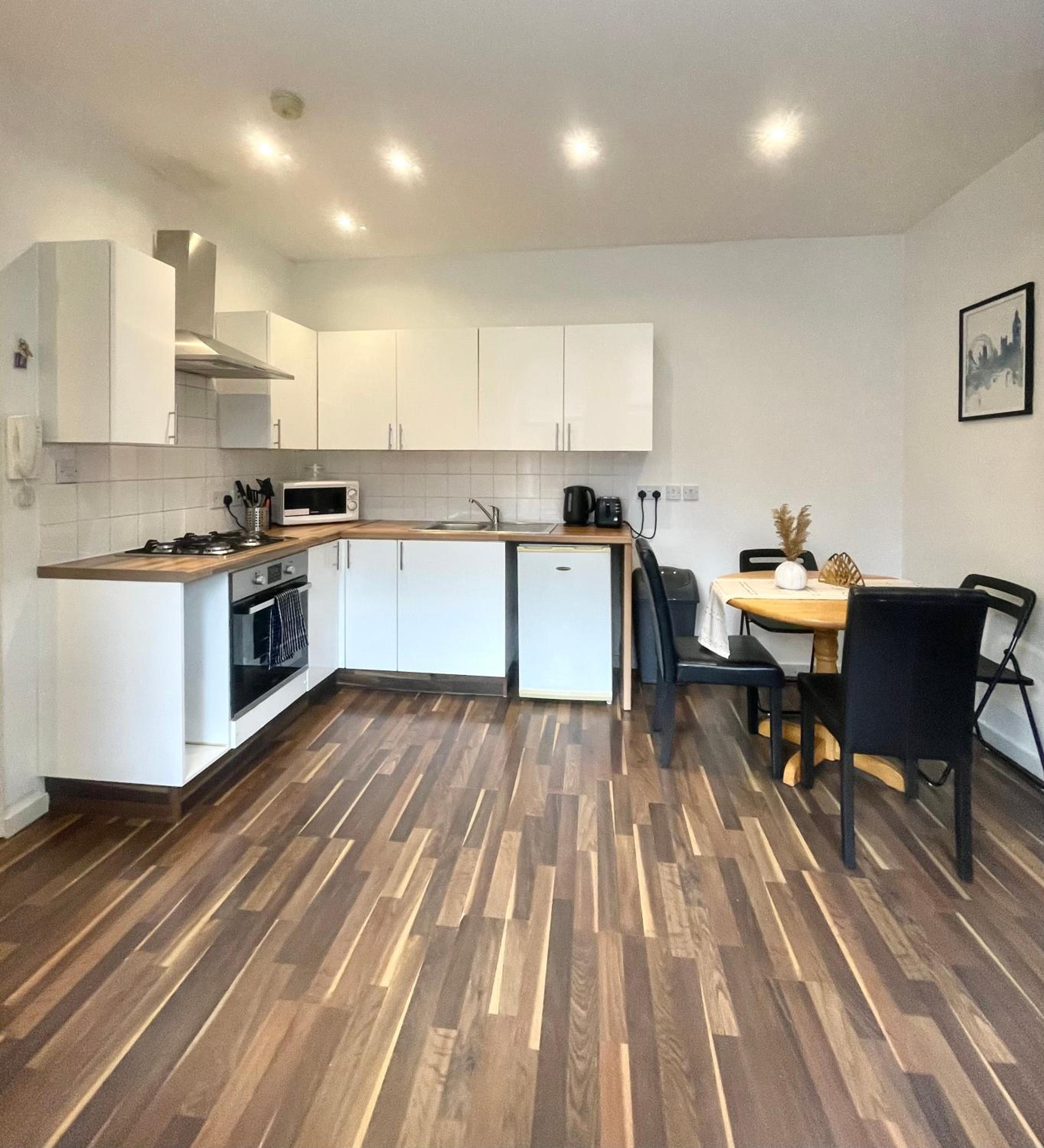 A lovely one double bedroom view 4