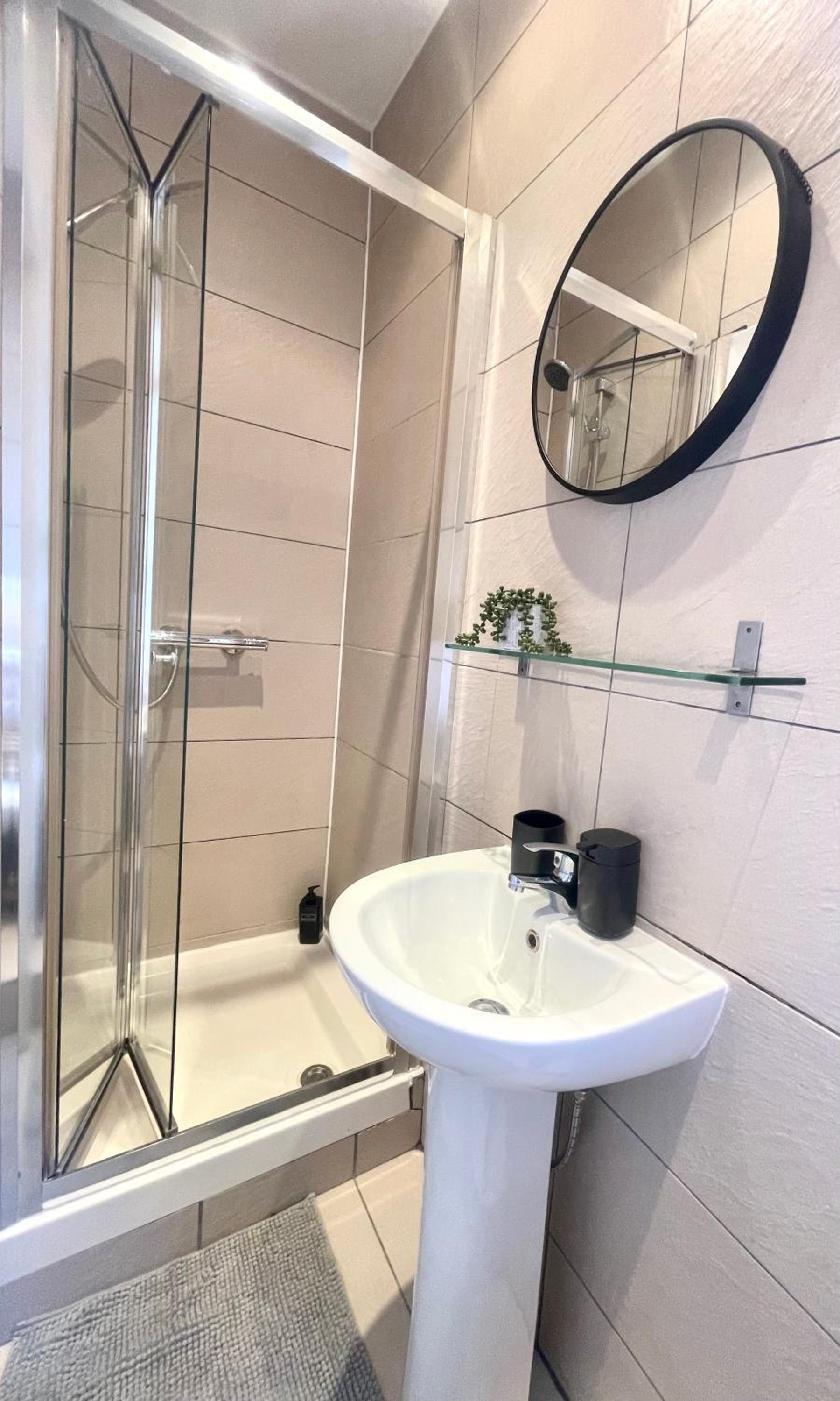 A lovely one double bedroom view 5