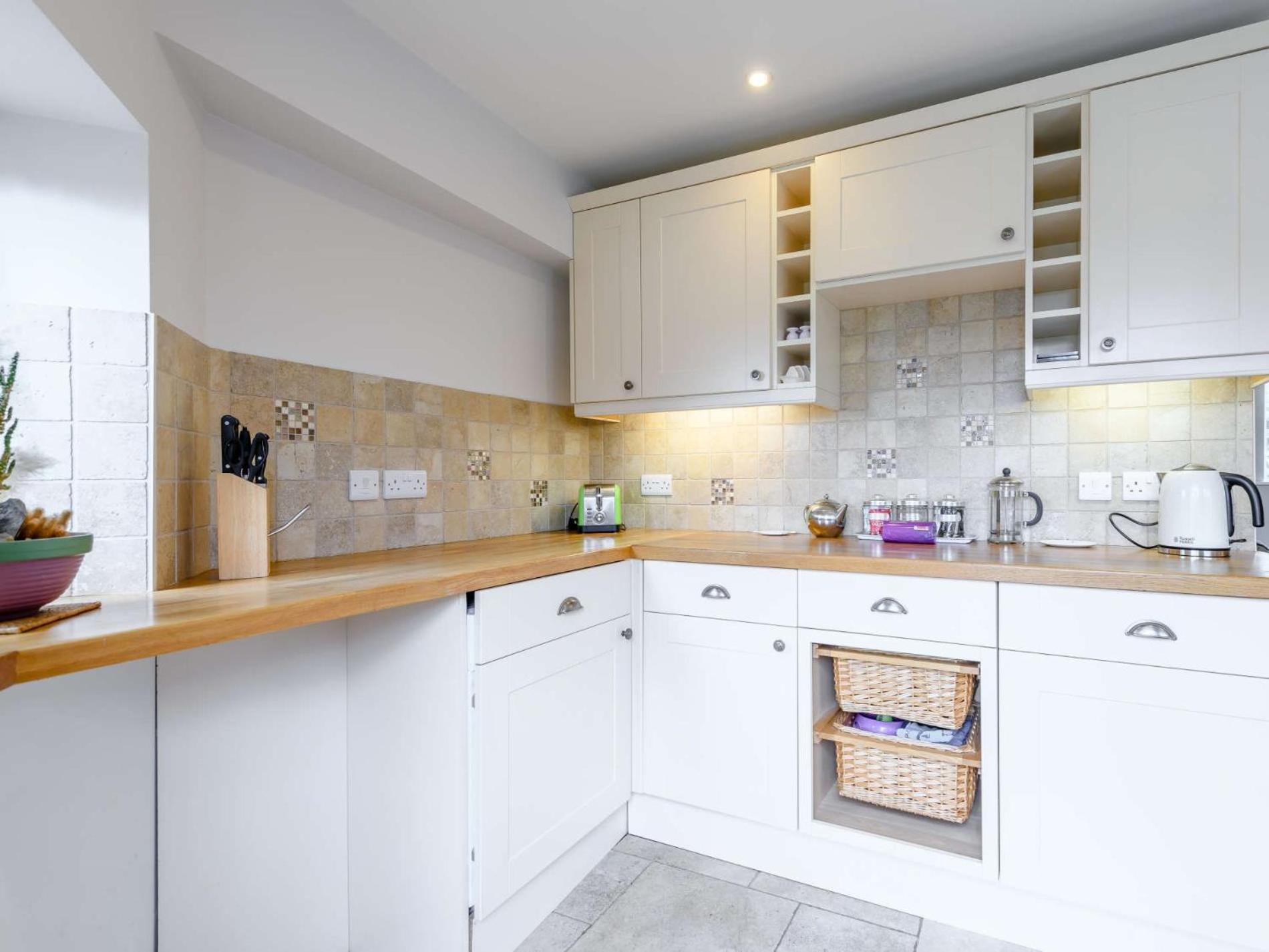 1 Bed in Lyndhurst oc-nfl60 view 3