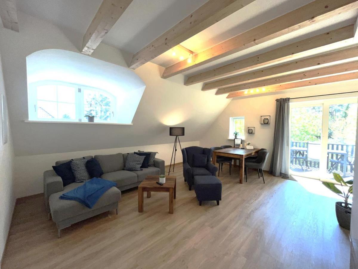 FW Bonica Reetdachhaus 4 Personen Balkon 2 SZ