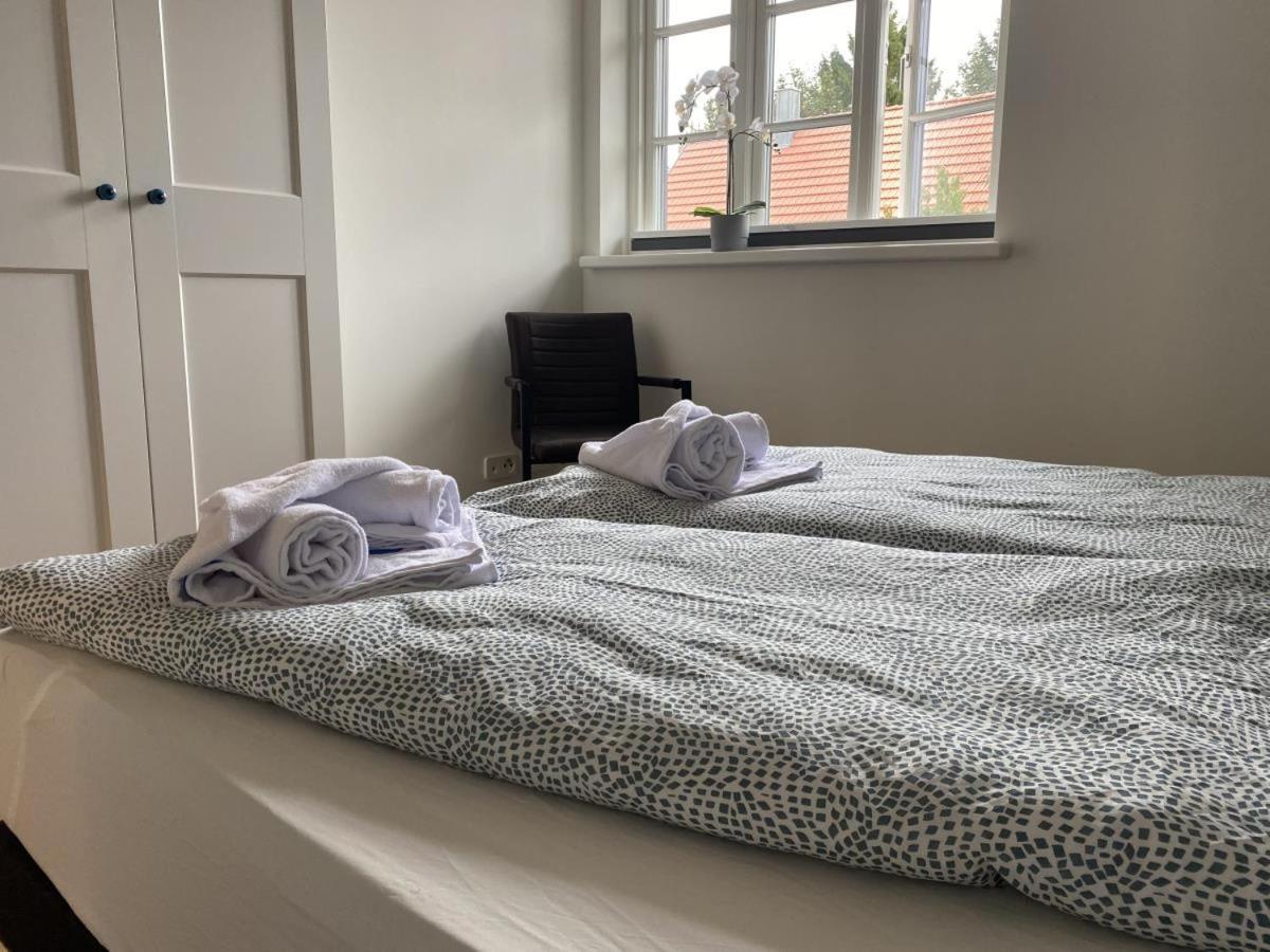 FW Bonica Reetdachhaus 4 Personen Balkon 2 SZ