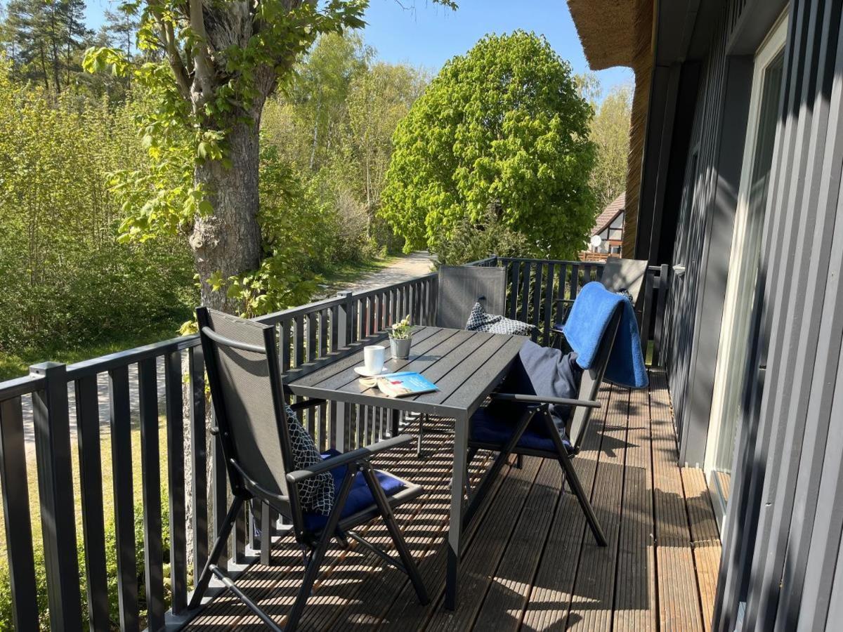 FW Bonica Reetdachhaus 4 Personen Balkon 2 SZ