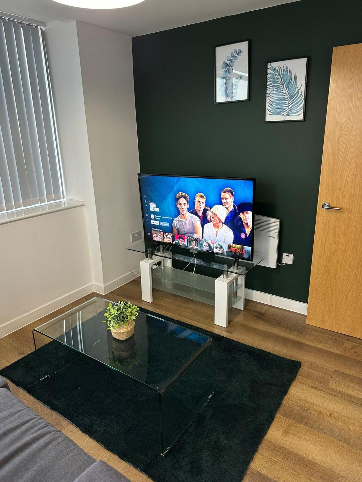 Stunning City View Apartment by Central Stay view 5