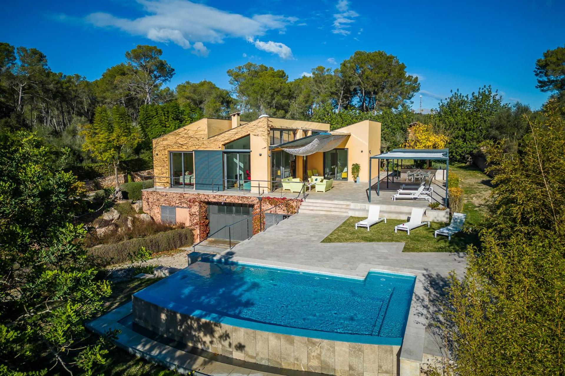 Ideal Property Mallorca - Villa Laiar view 3
