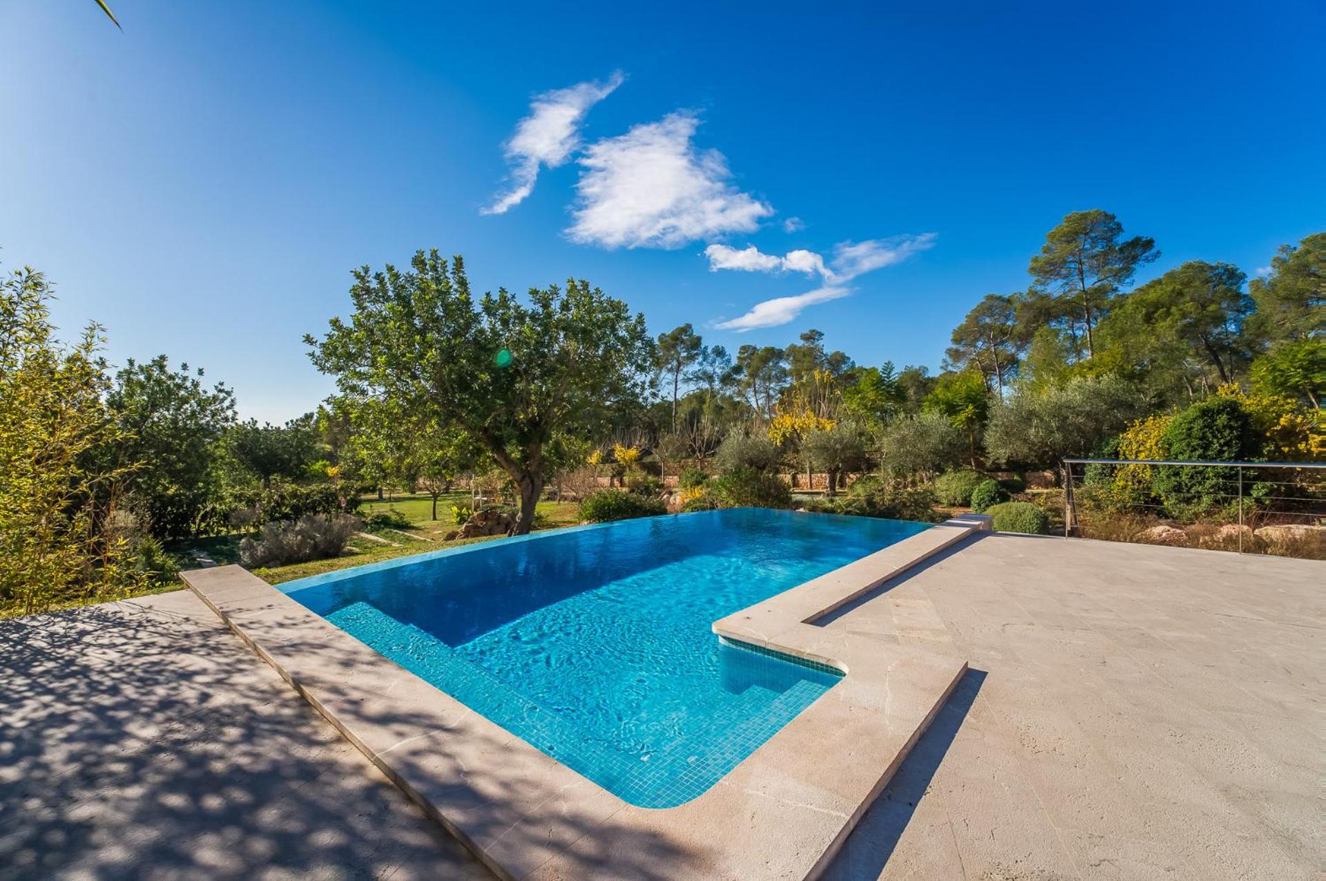 Ideal Property Mallorca - Villa Laiar view 4